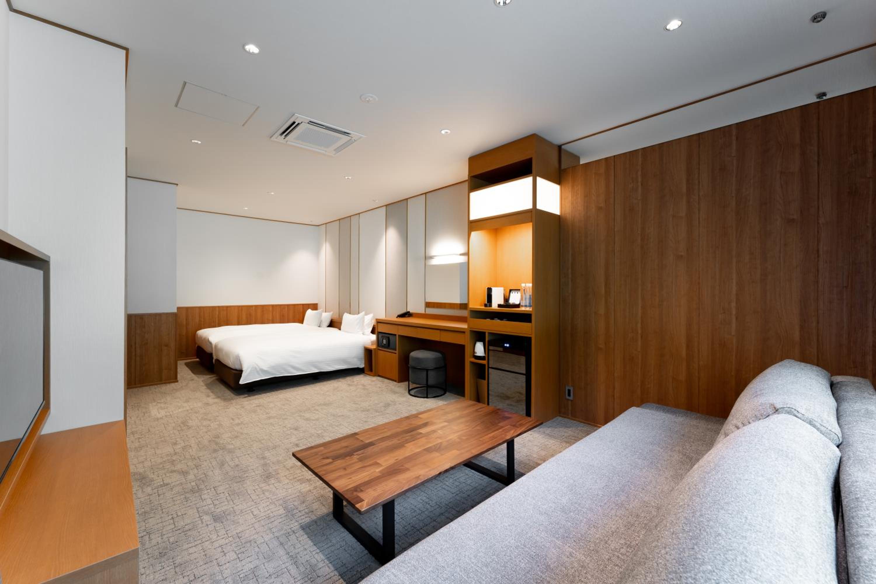 Family Suite Concept Room