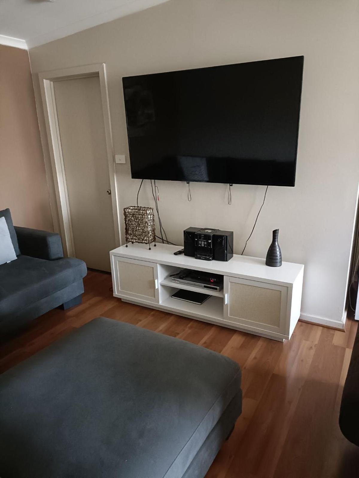 Four-Bedroom House photo 2