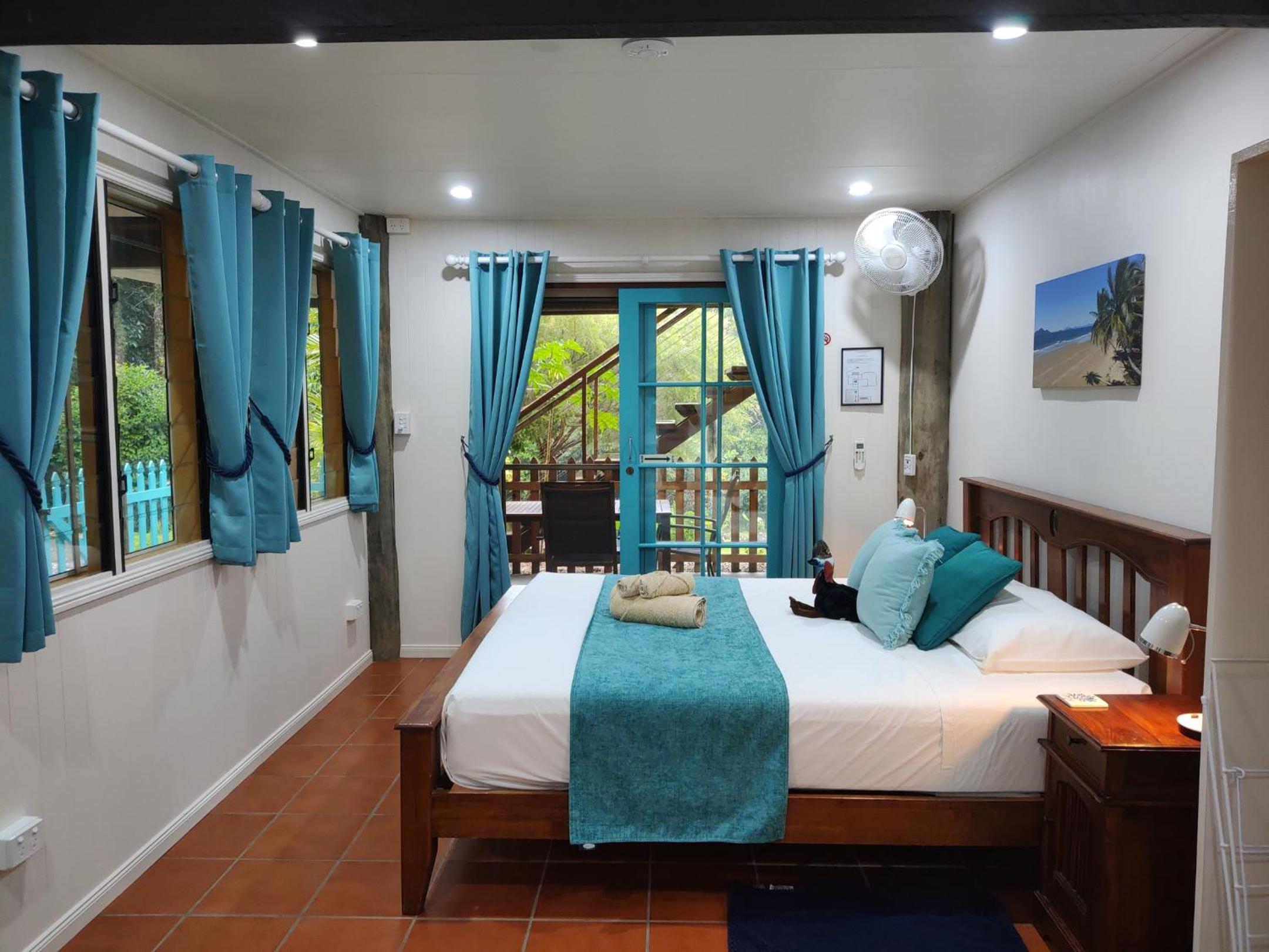 Superior King Room with Garden View photo 2
