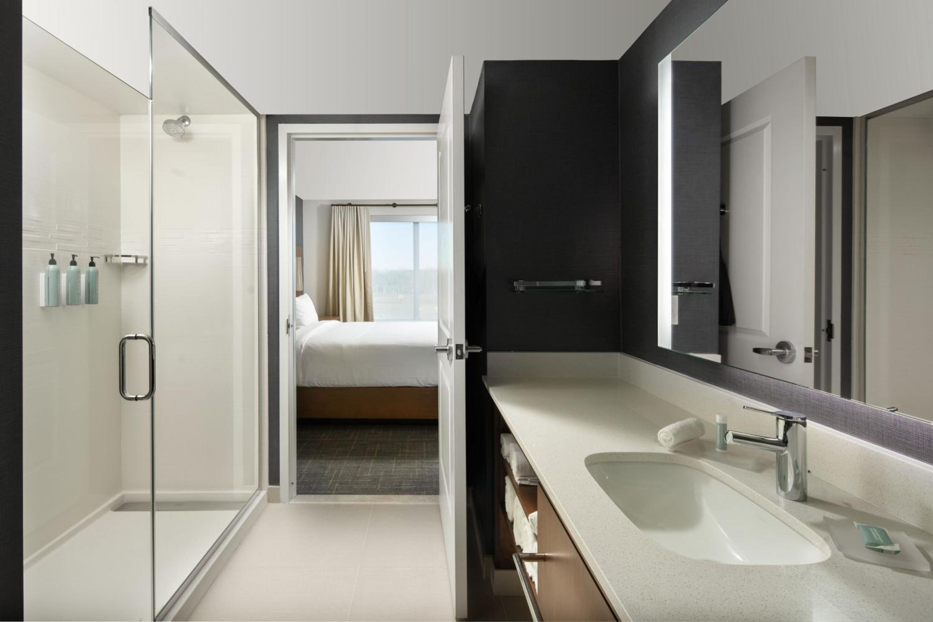 Two-Bedroom Larger Suite - Photo 2