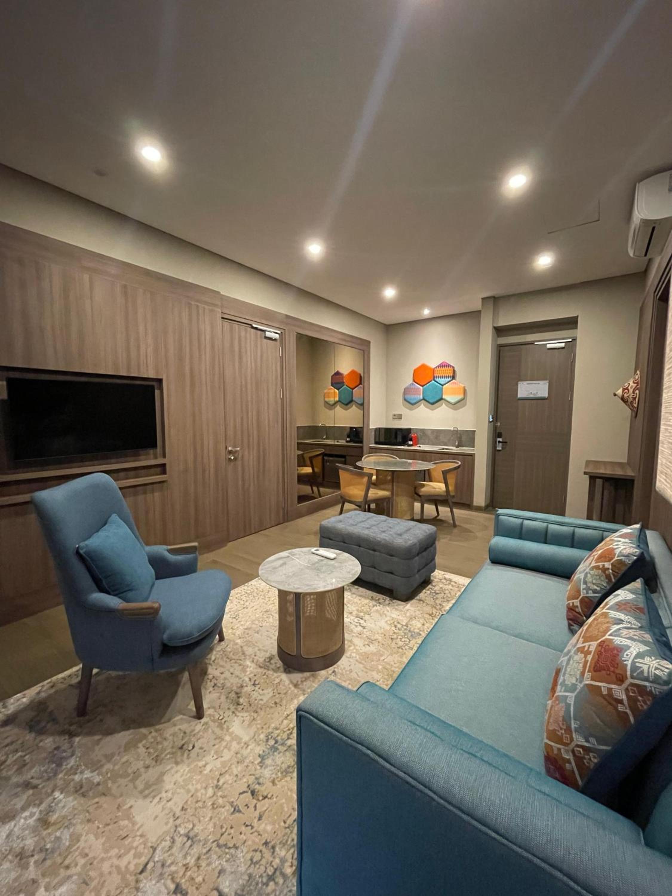 Family Suite Room - Photo 3