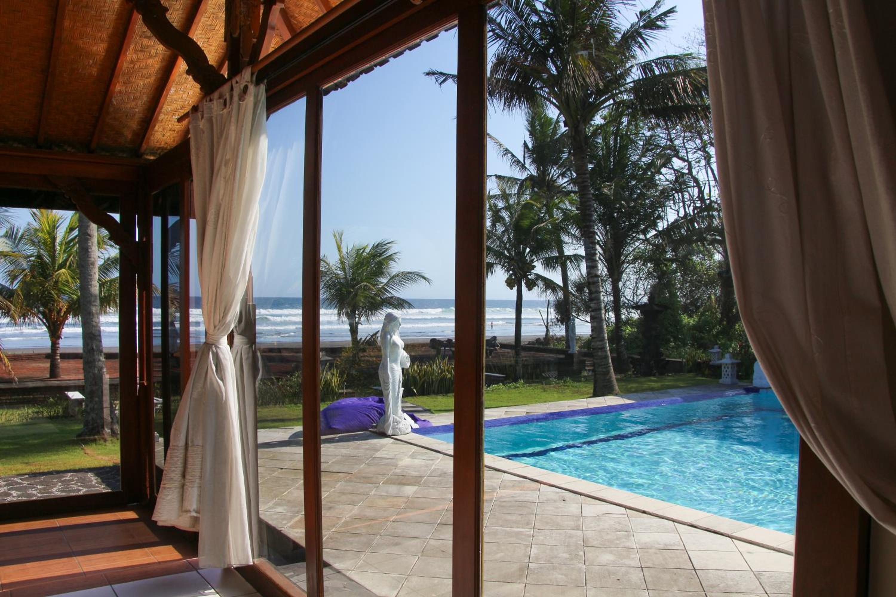 Villa with Sea View photo 2