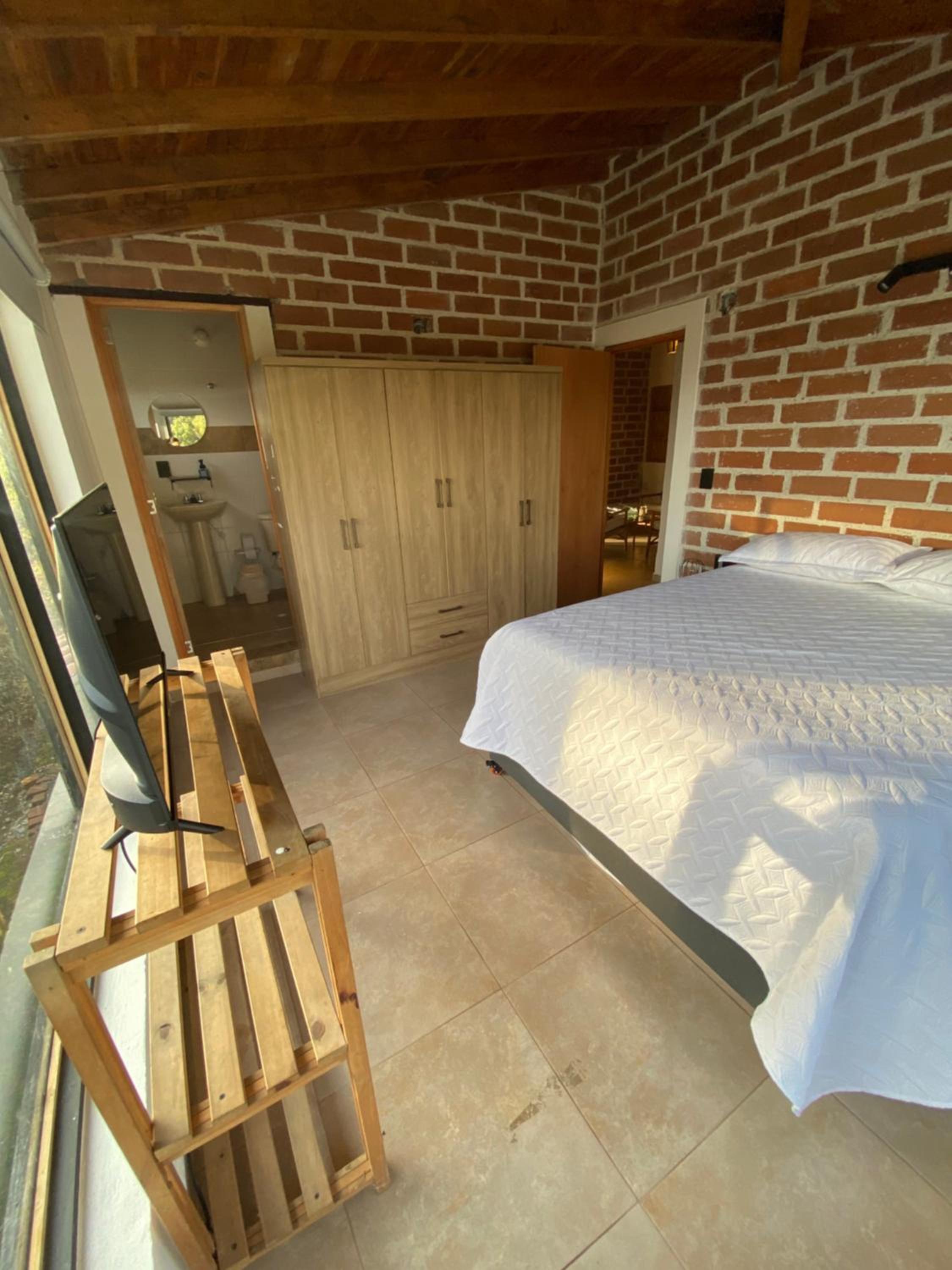 Double or Twin Room photo 3