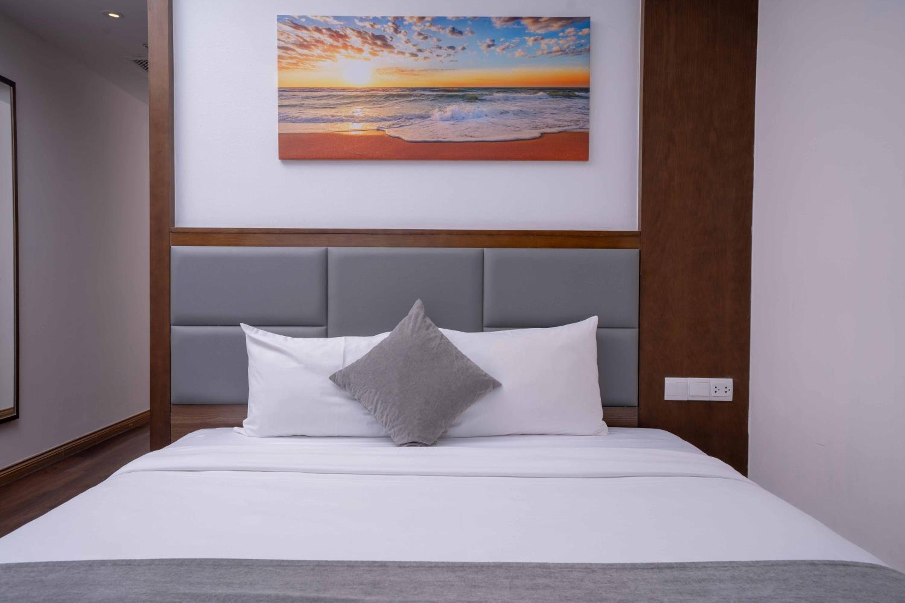 Deluxe Double or Twin Room with Sea View - Photo 17