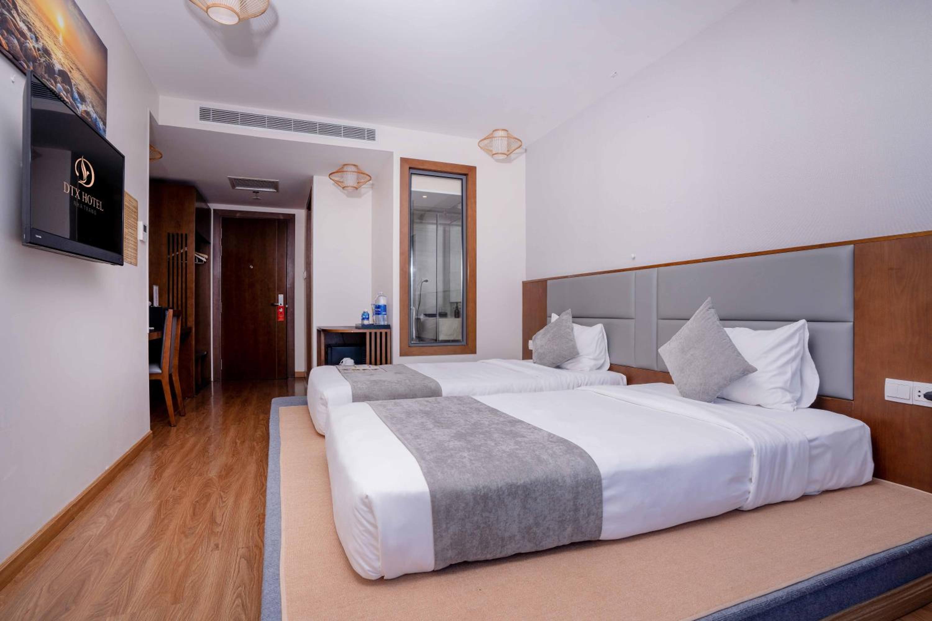 Deluxe Double or Twin Room with Sea View - Photo 6
