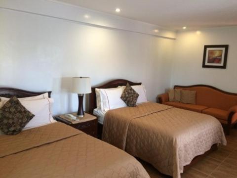 Deluxe Suite photo 3