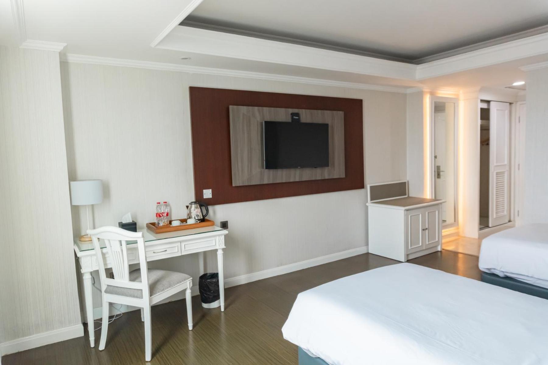 Superior Twin Room - Photo 6