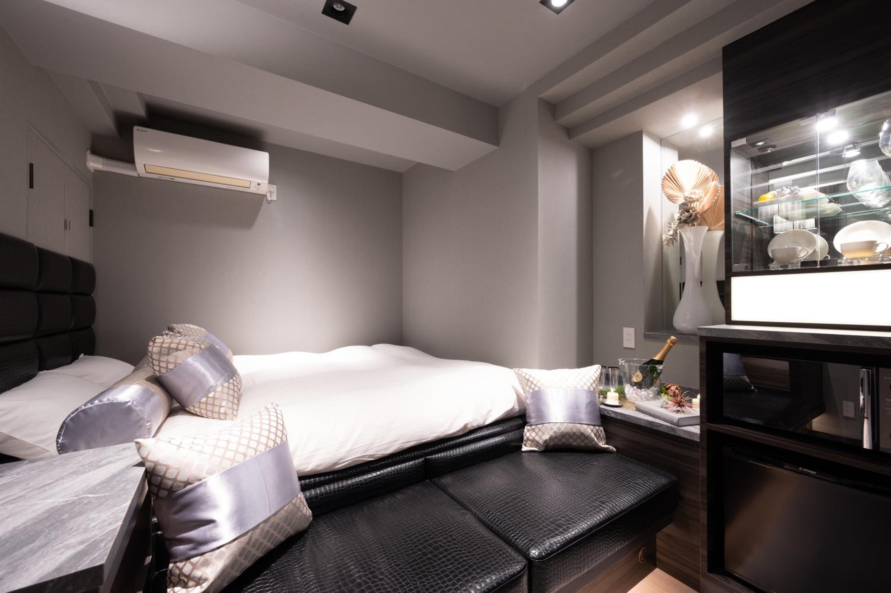 Economy Double Room photo 1