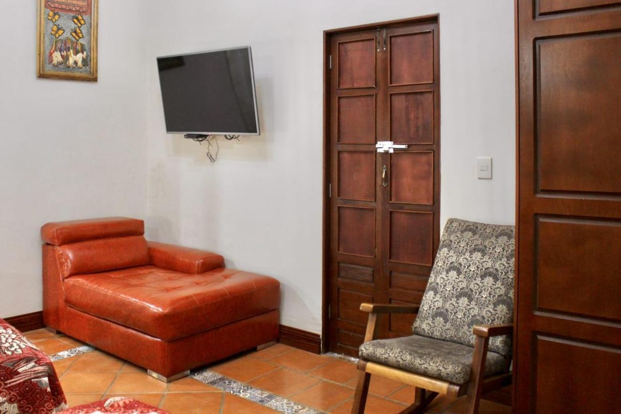 Double Room With Private Bathroom photo 1
