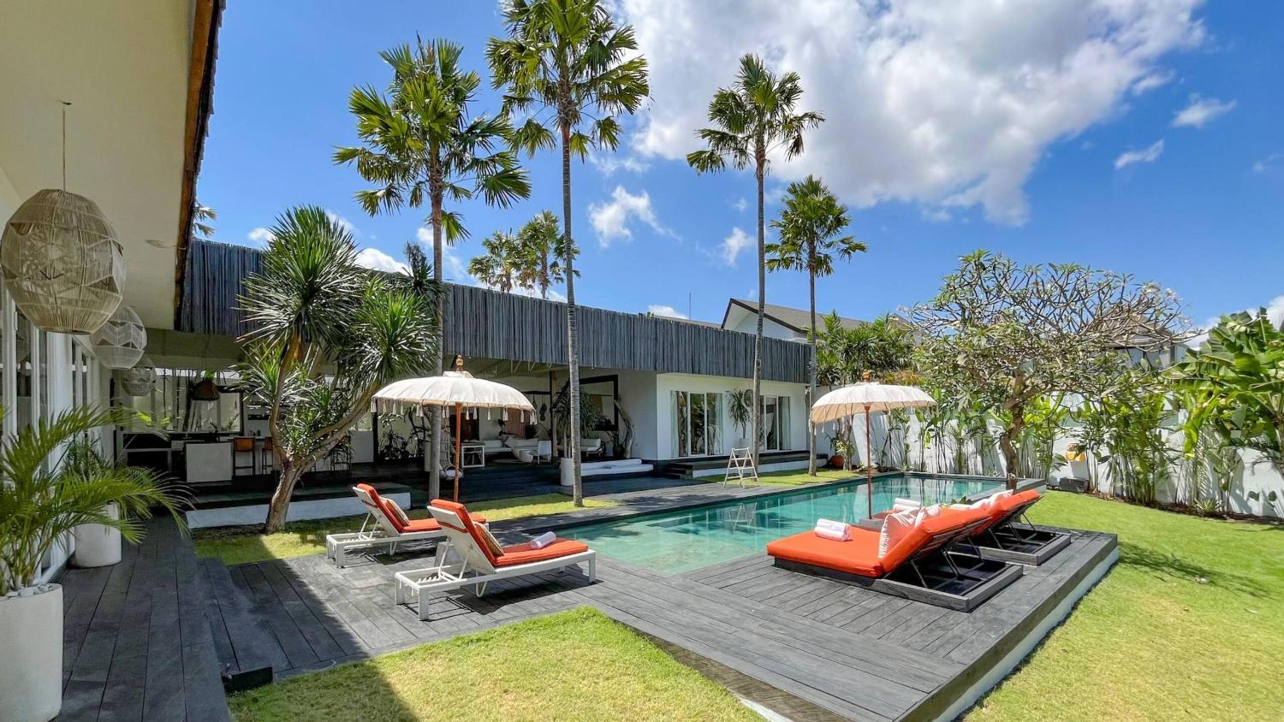 Villa with Private Pool photo 3