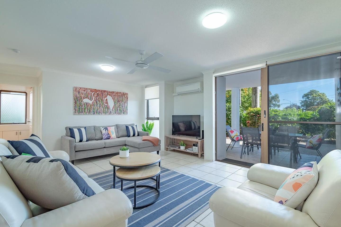 Deluxe Three-Bedroom Apartment - Garden View photo 3