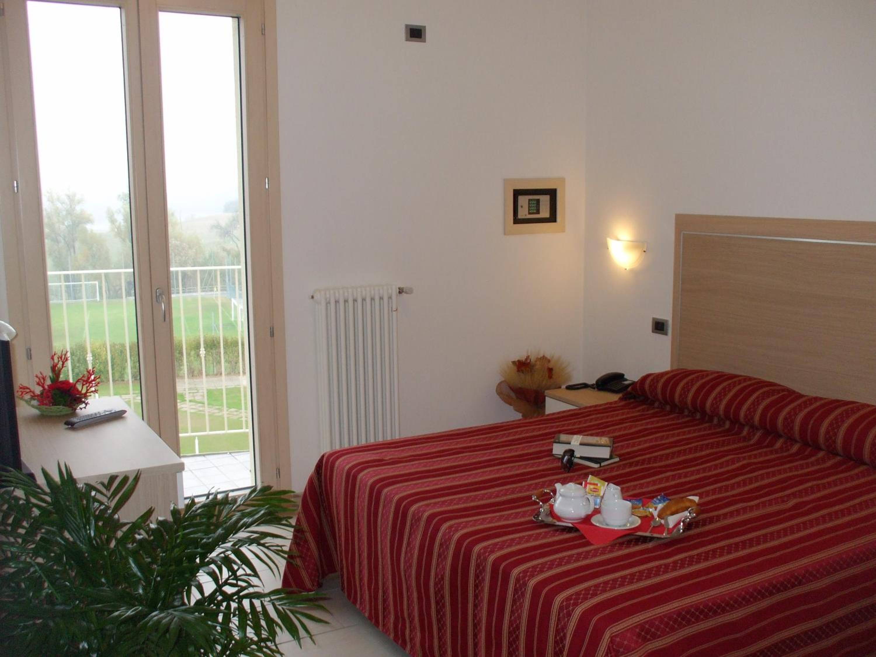 Double or Twin Room - Photo 1