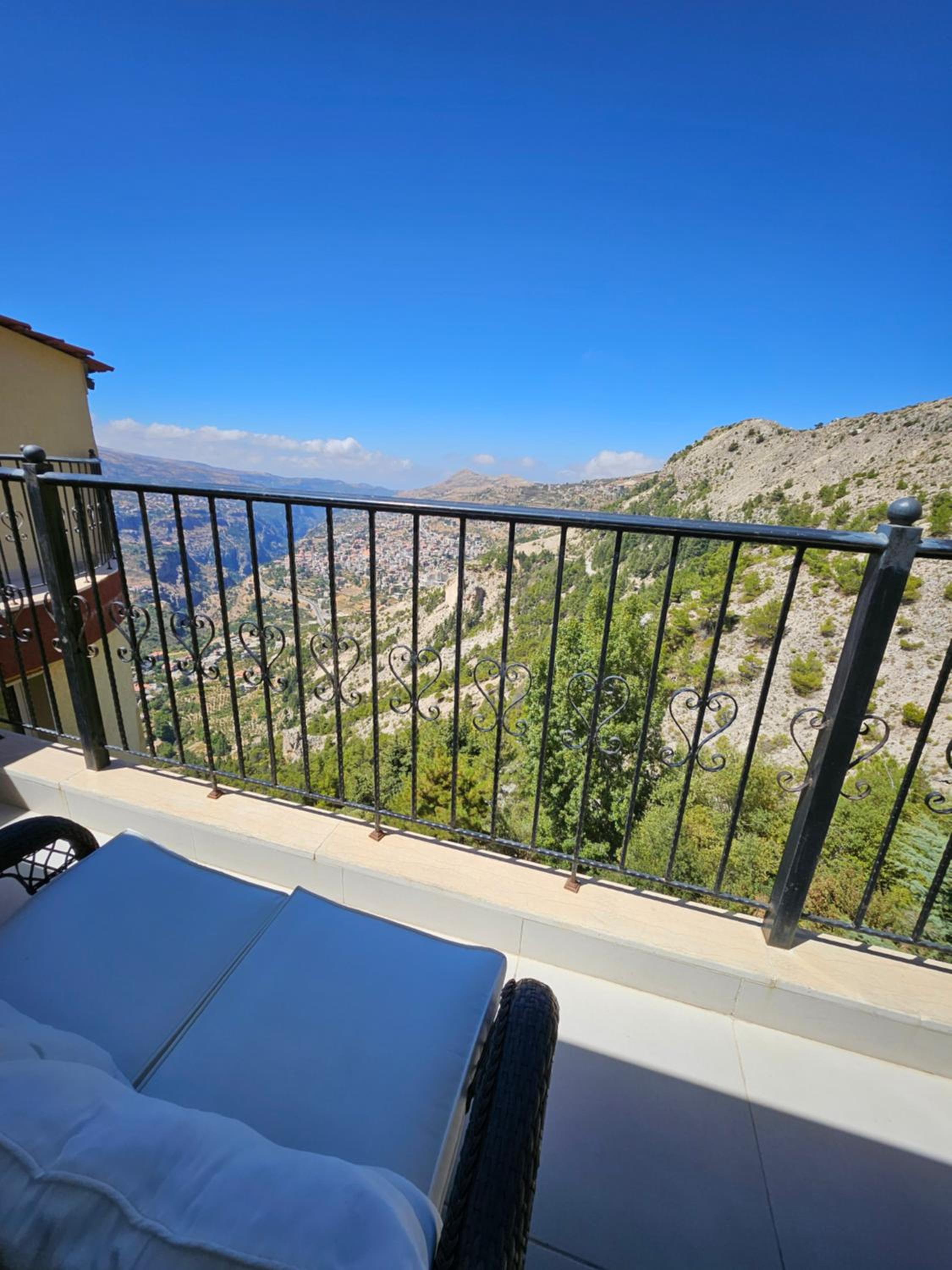 Suite with Balcony photo 3