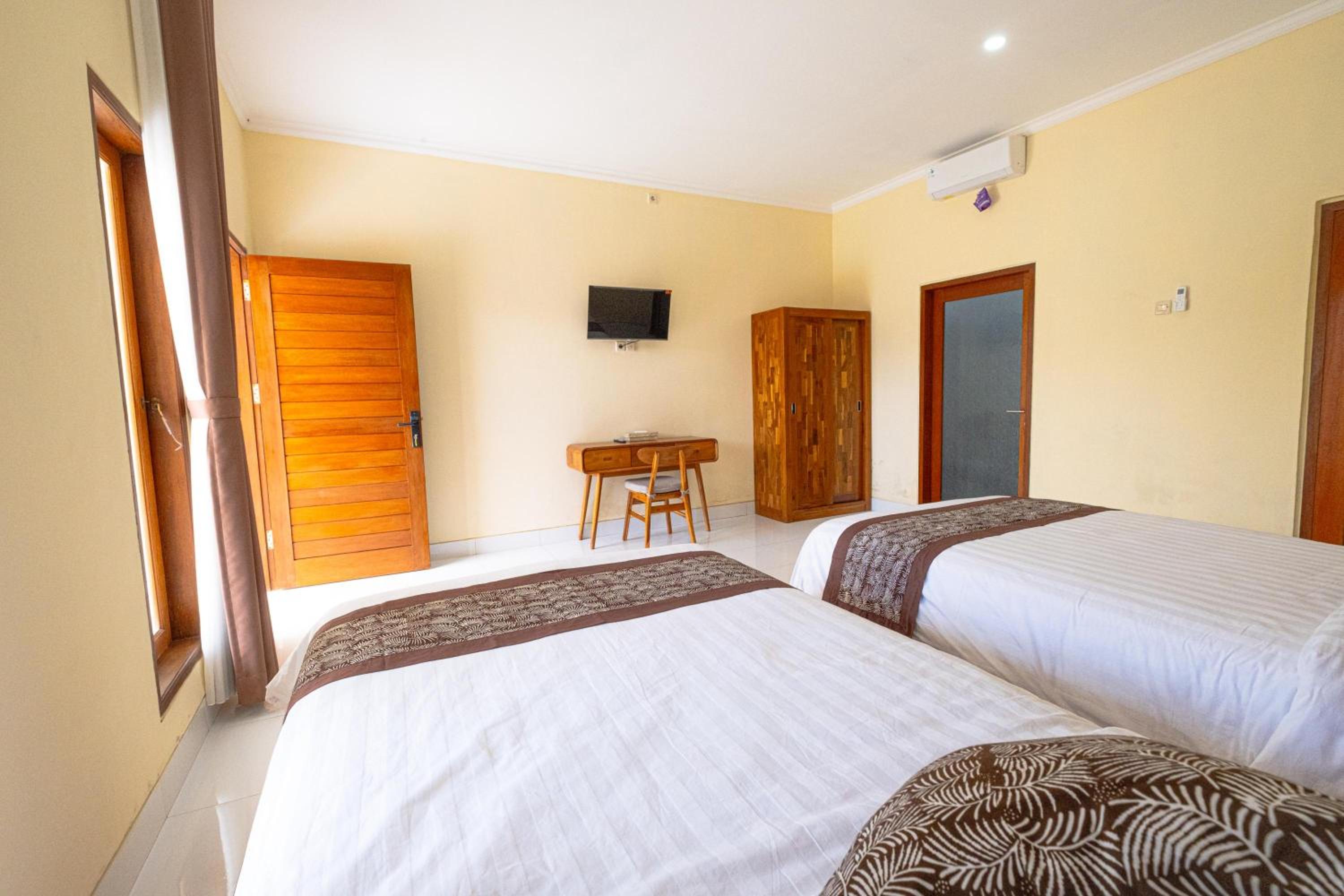 Deluxe Twin Room - Photo 2