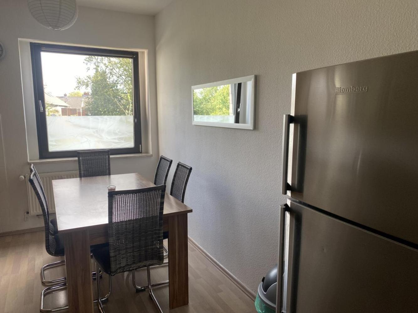Three-Bedroom Apartment photo 2