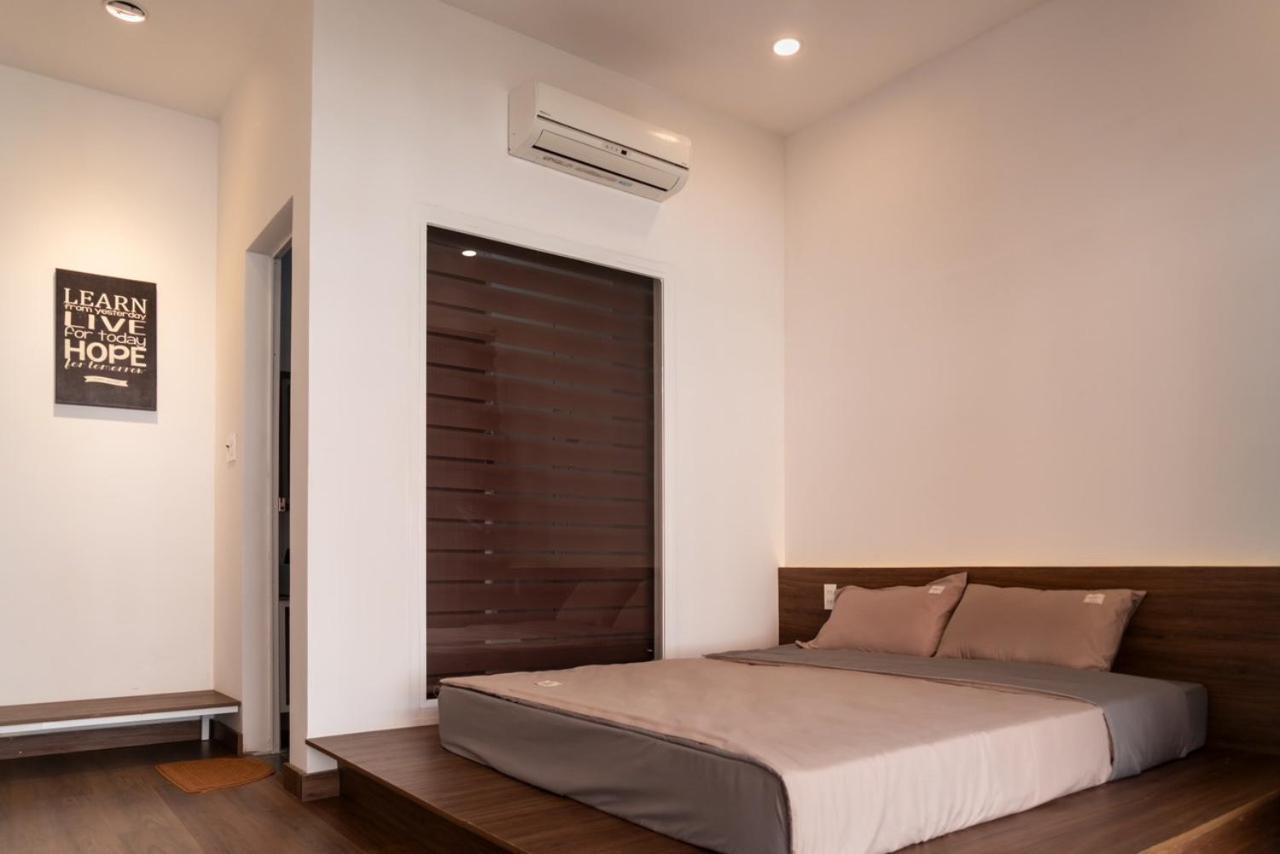 Deluxe Double Room (2 Adults + 1 Child)