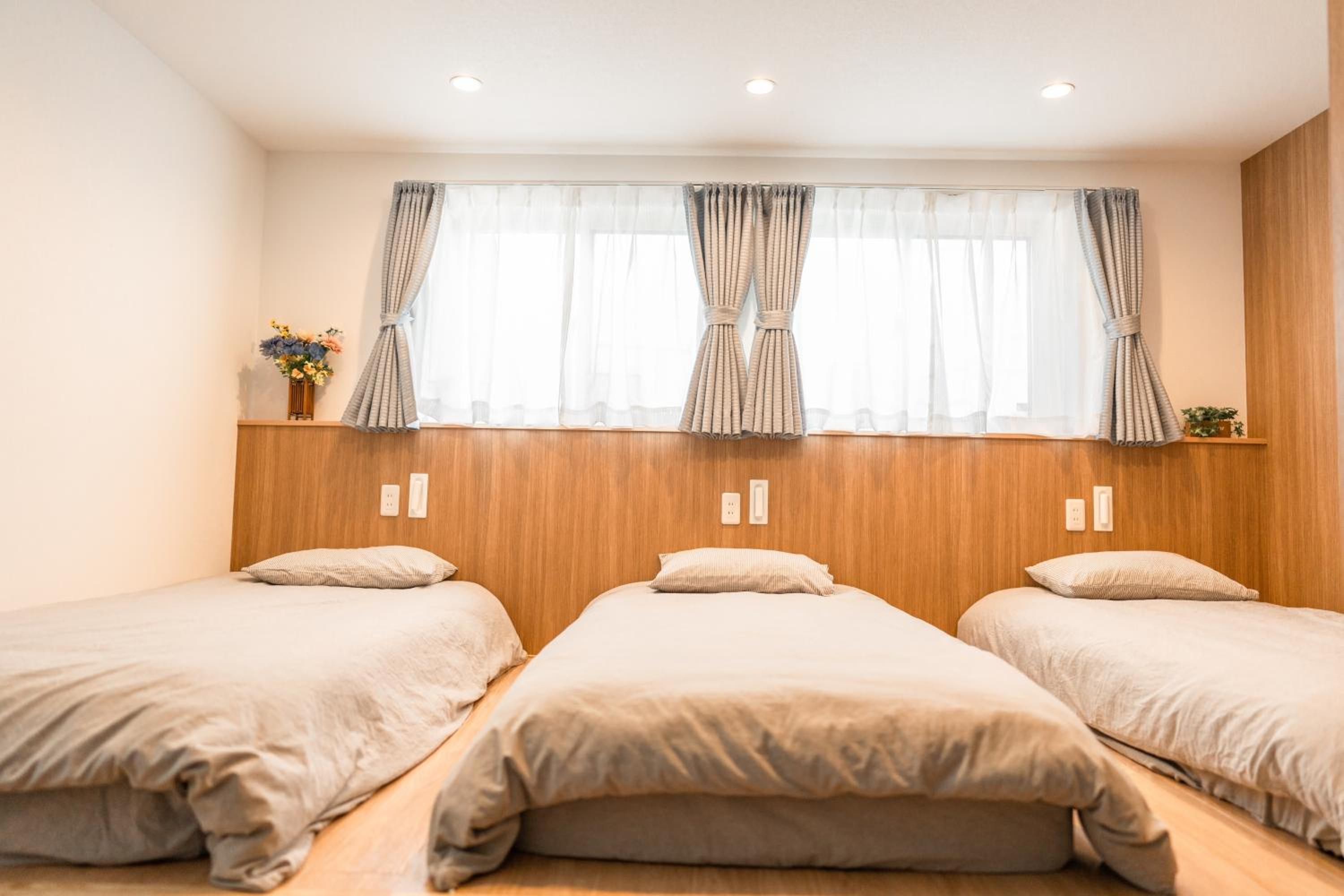 Triple Room with Bath photo 2