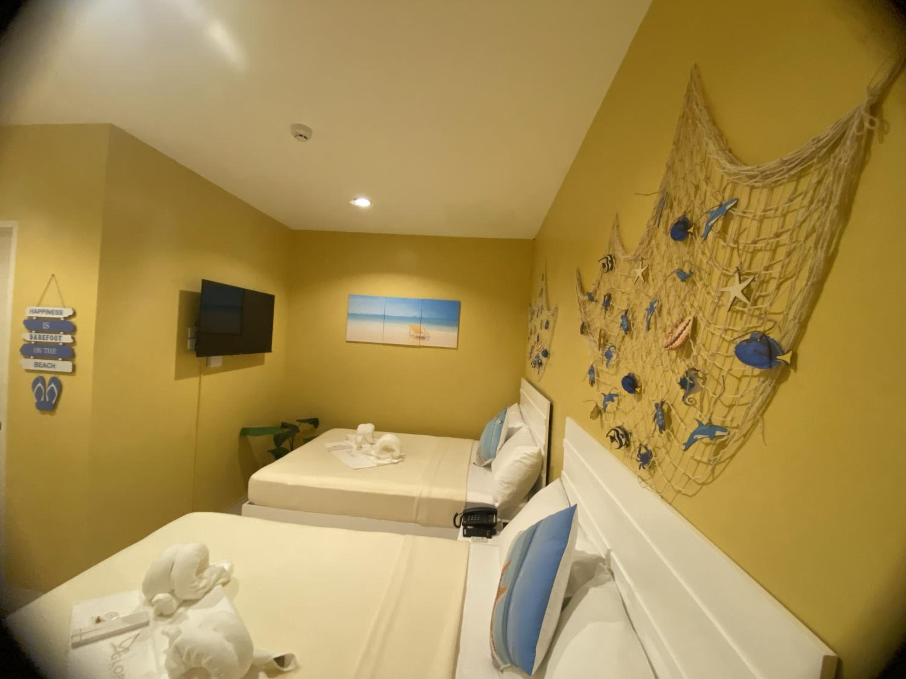 Quadruple Room - Photo 5
