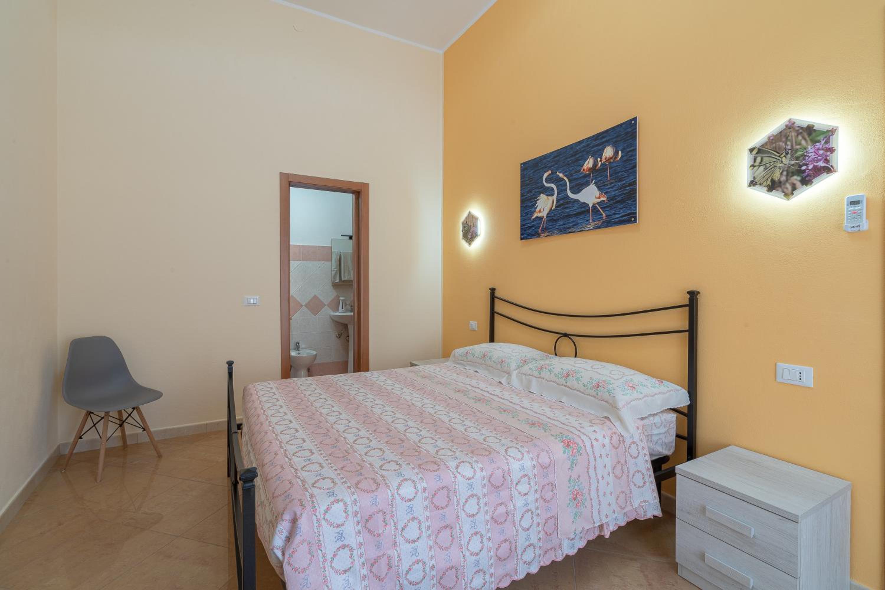 Deluxe Double Room with Shower