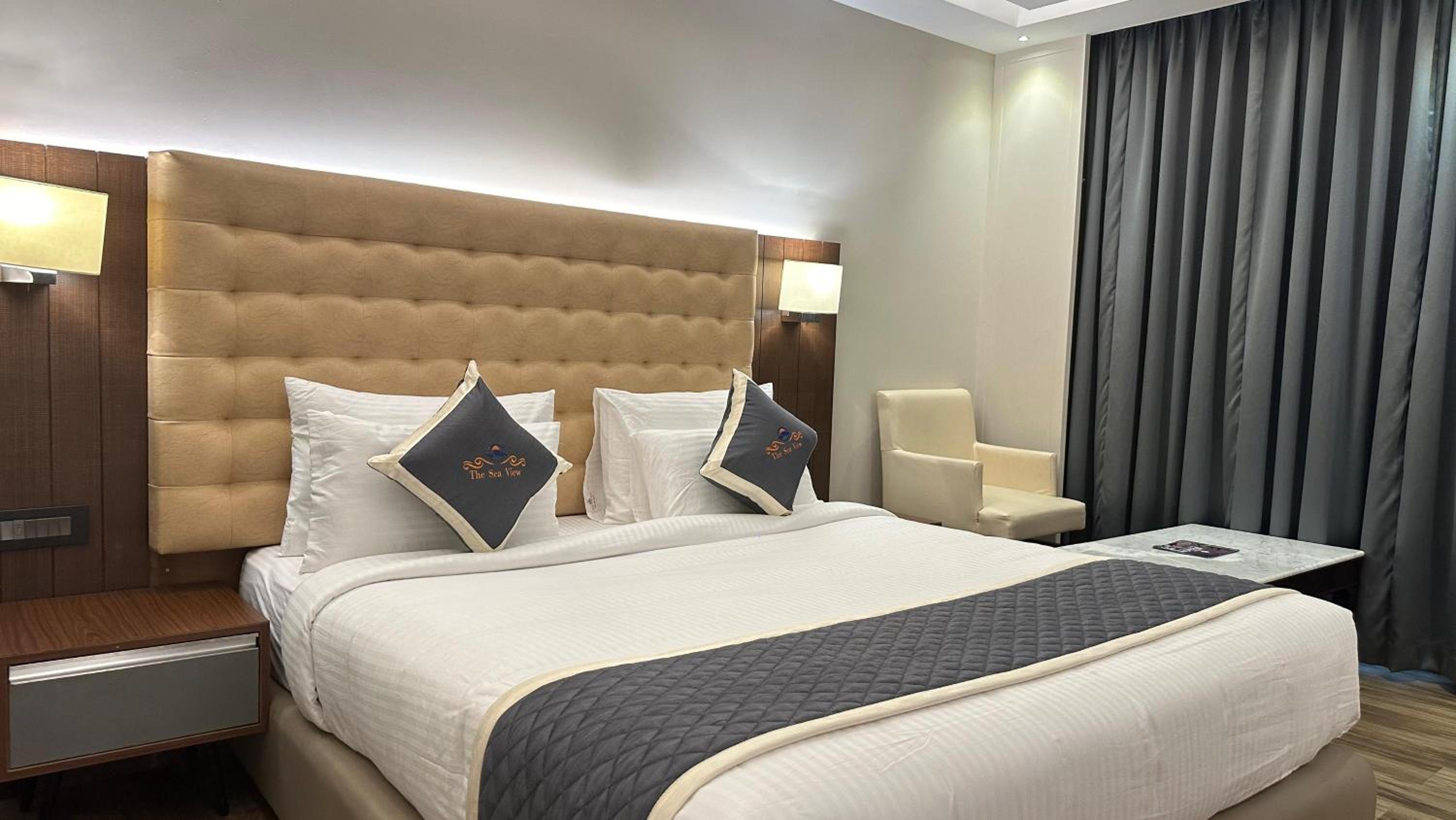 Superior King Room