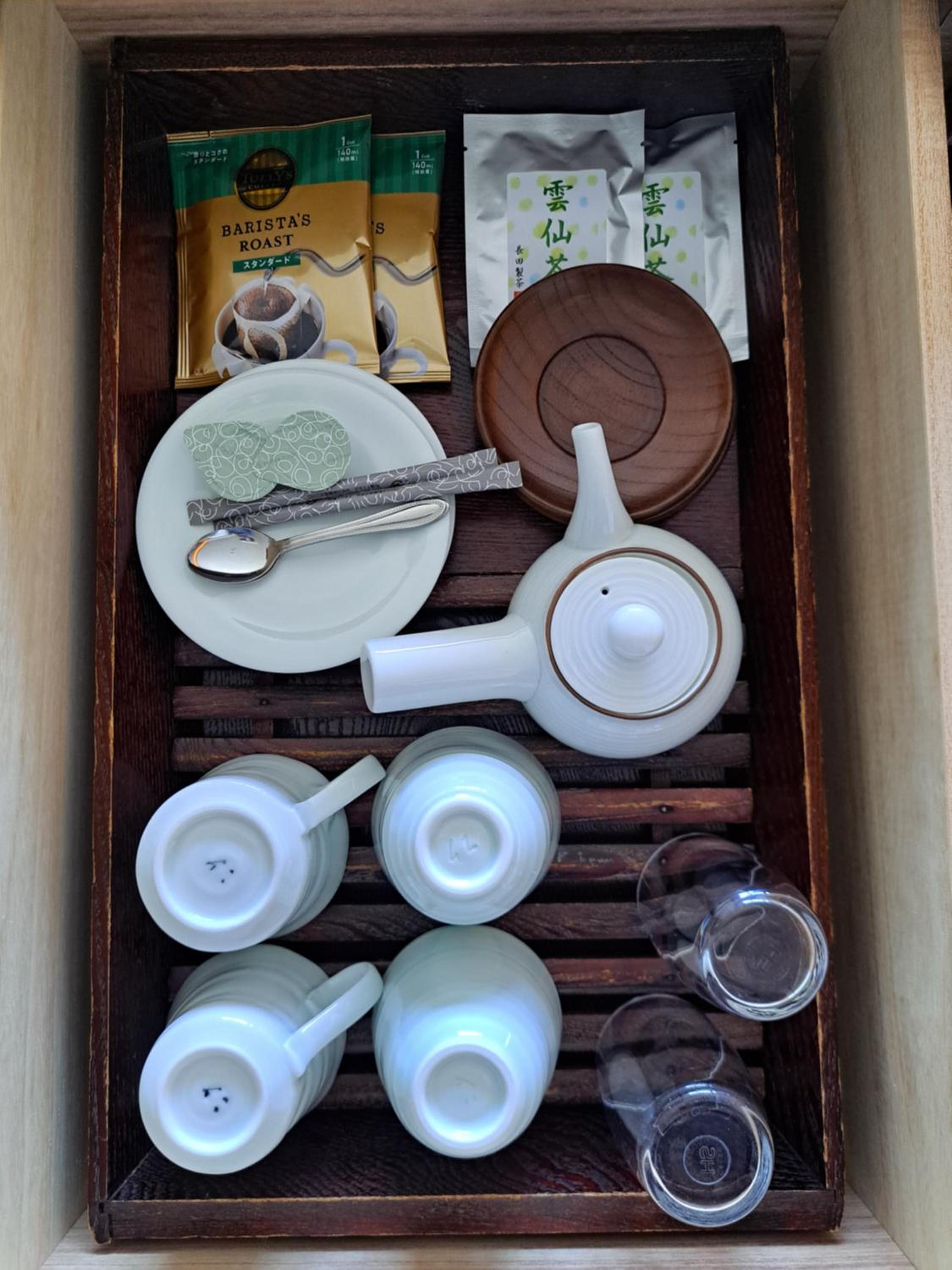 Superior Twin Room with Sea View - Photo 6