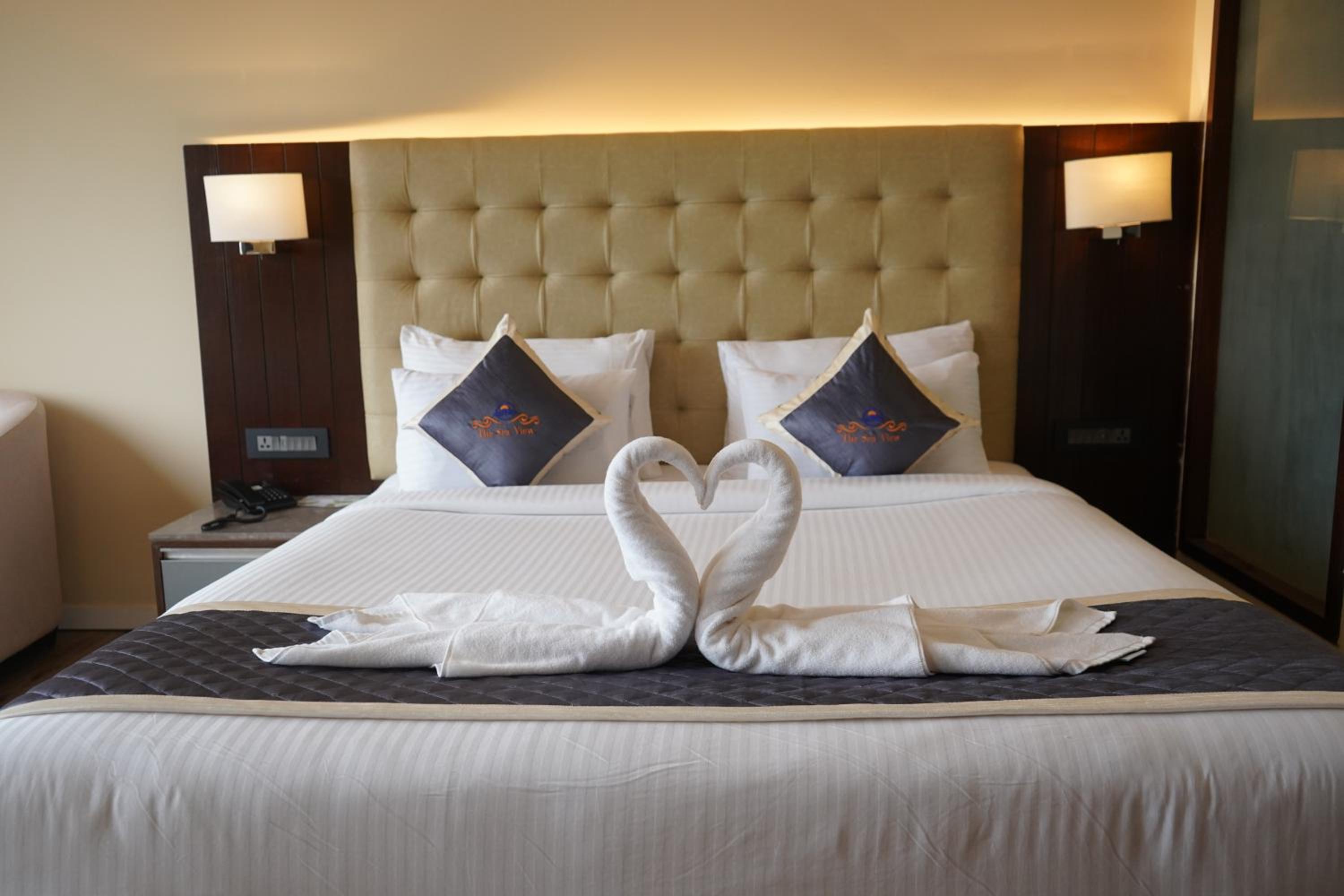 Standard King Room photo 3
