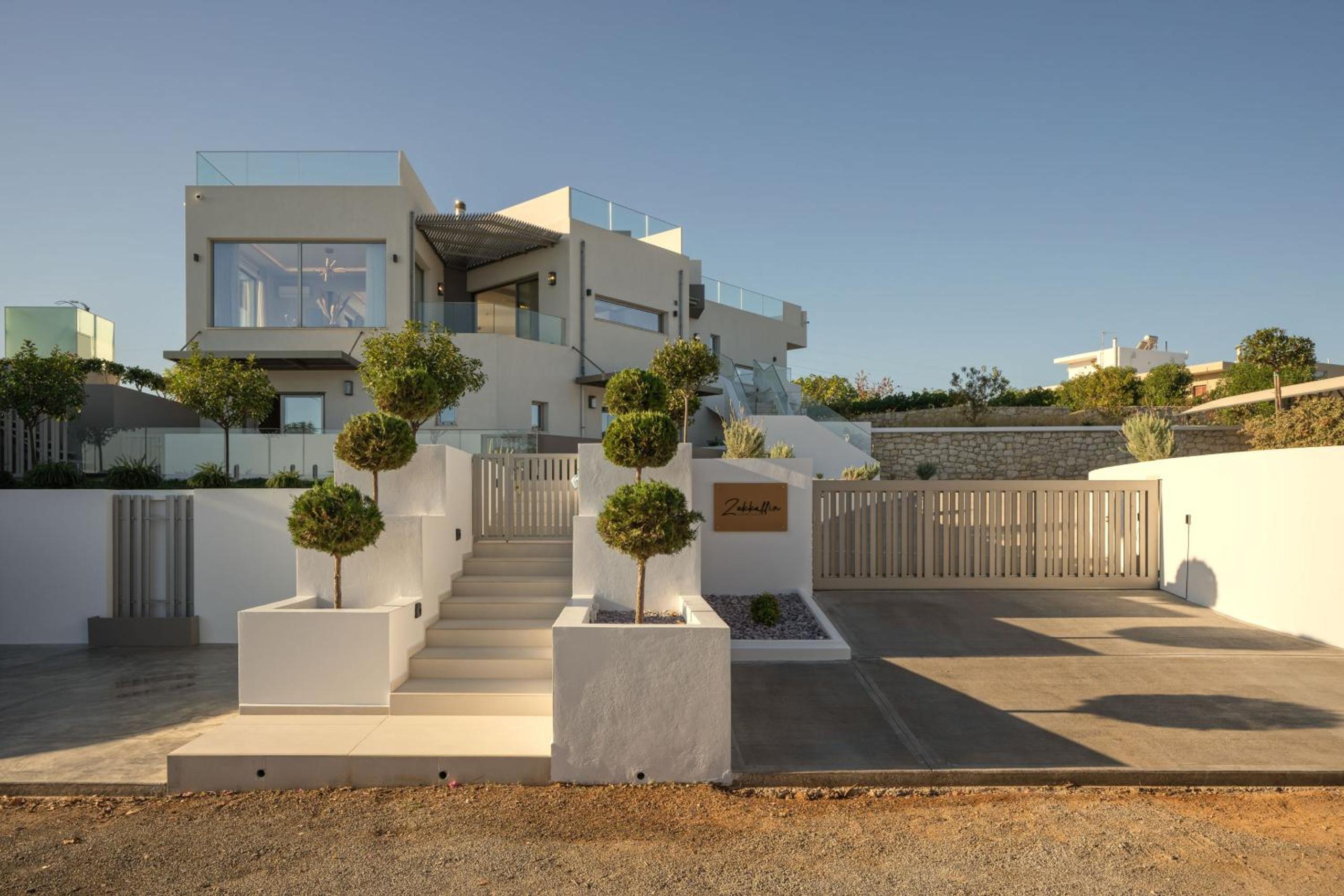 Superior Villa photo 2