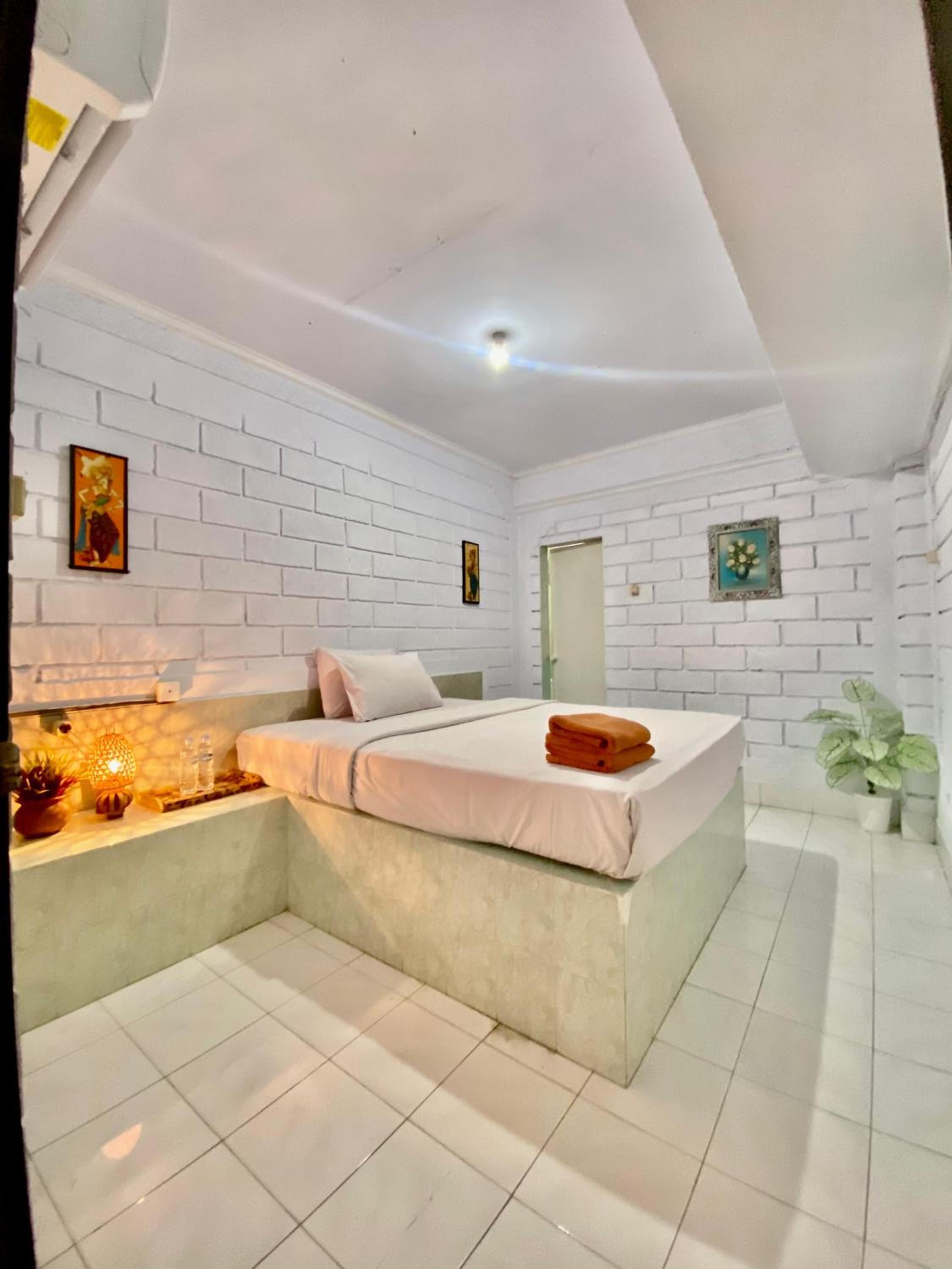 Standard Double Room - Photo 3