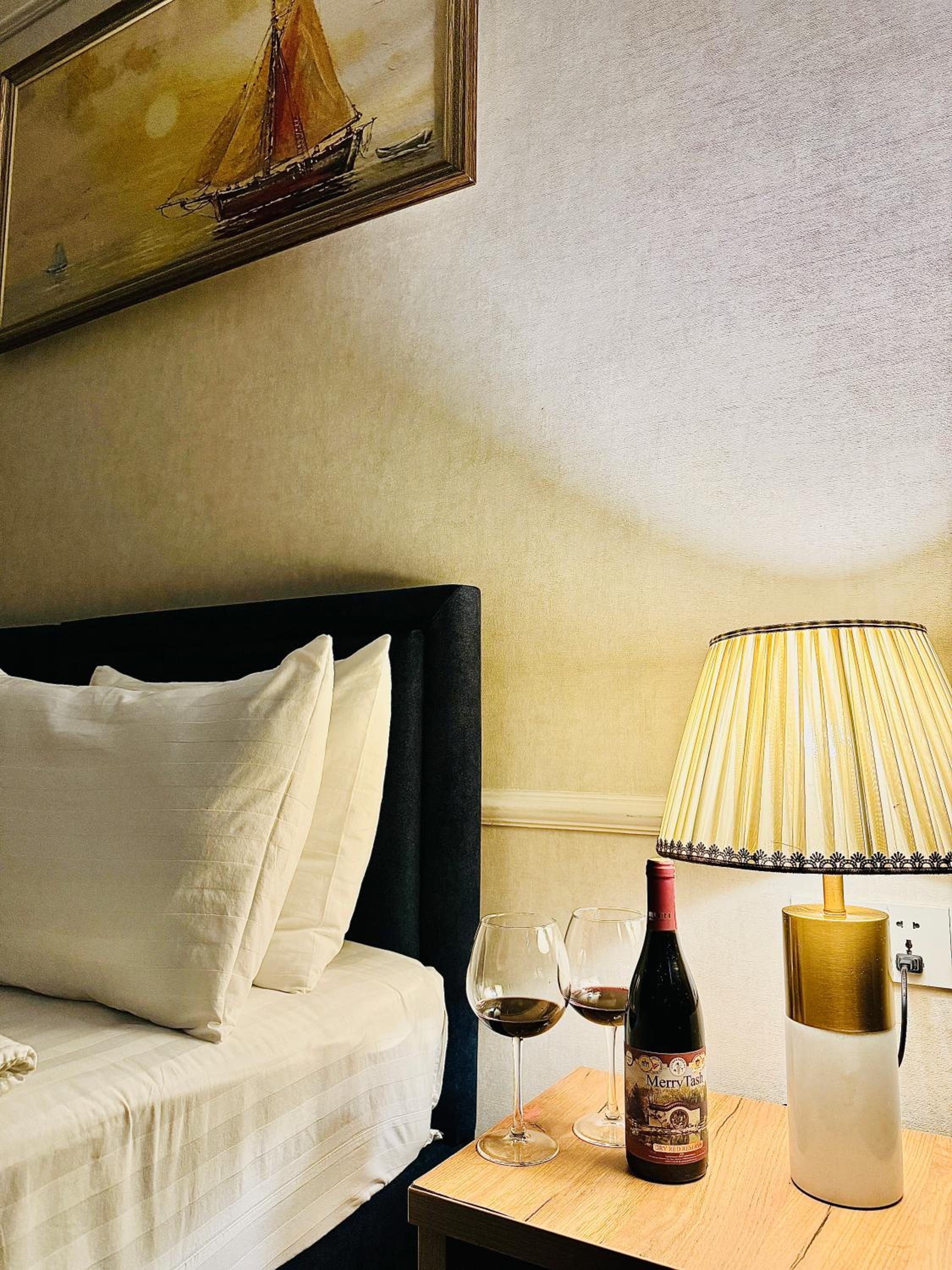 Standard Double or Twin Room with Garden View photo 3