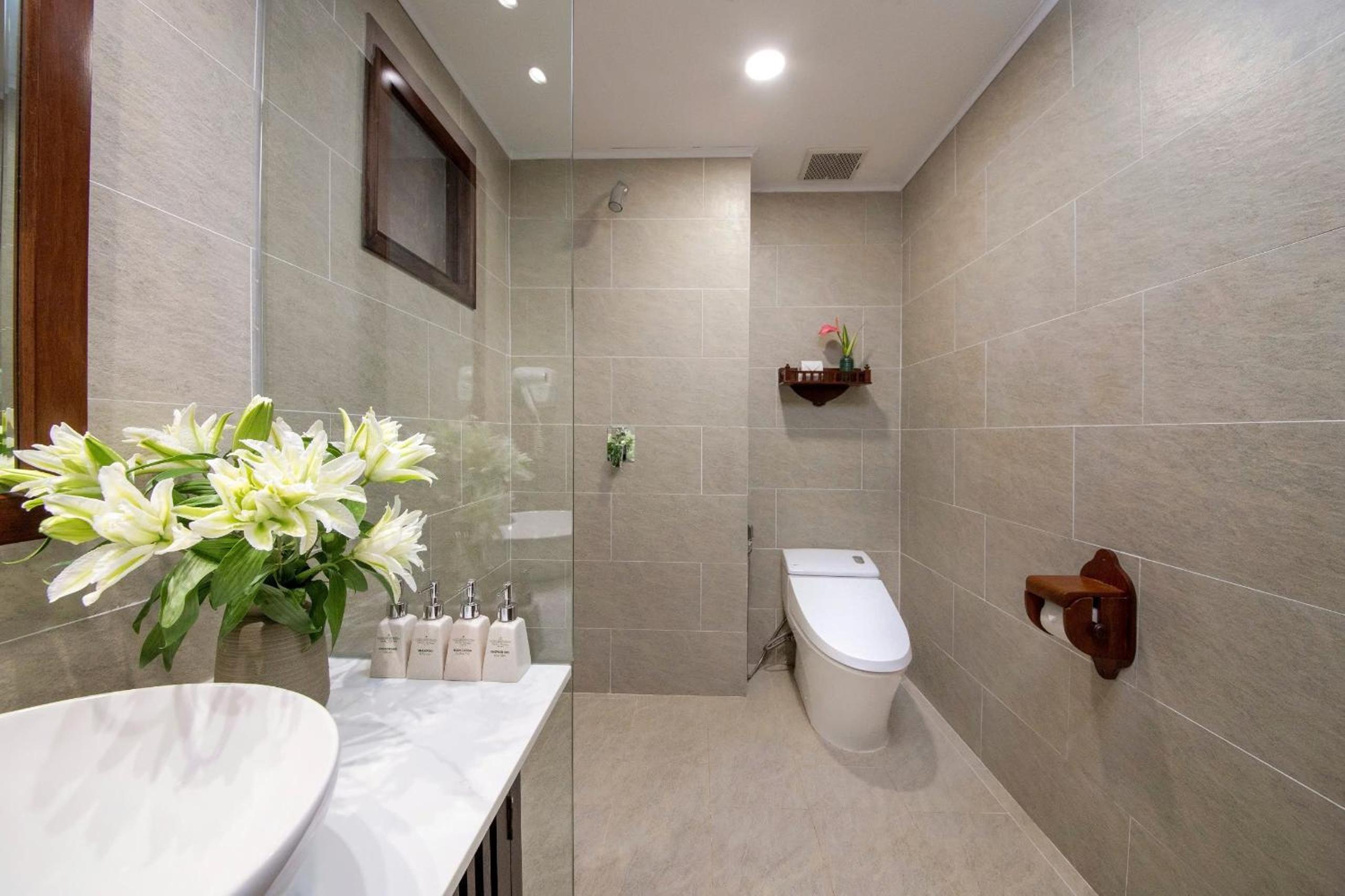 Superior Double or Twin Room with Partial Sea View photo 2