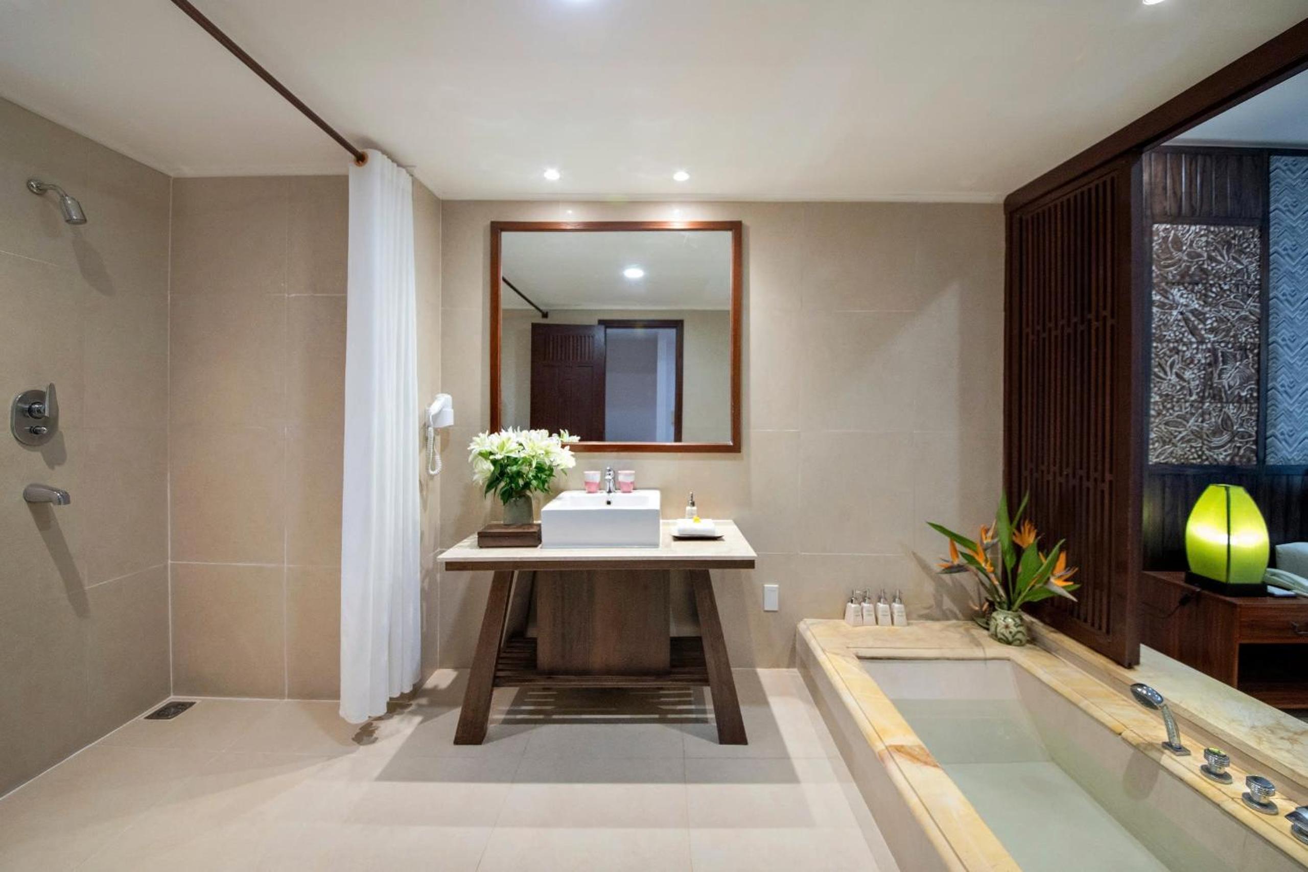 Deluxe Double Room with Garden View - Photo 13
