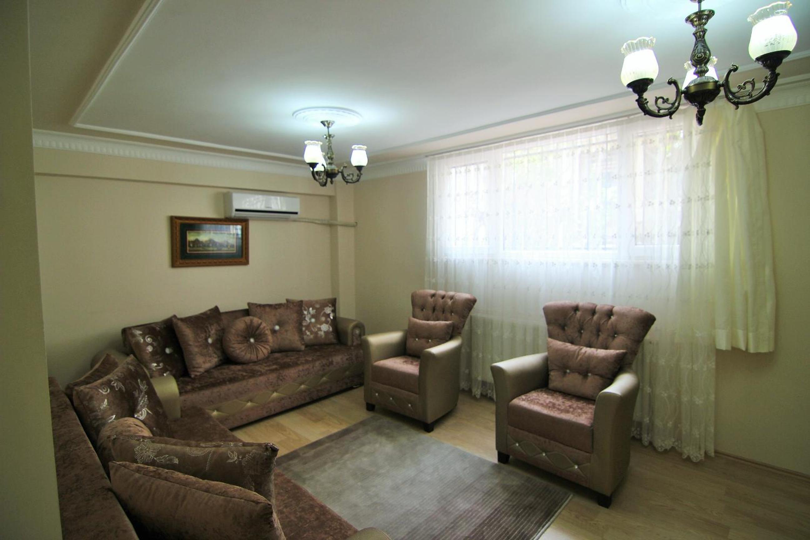 Standard Apartment - Semi Basement photo 1