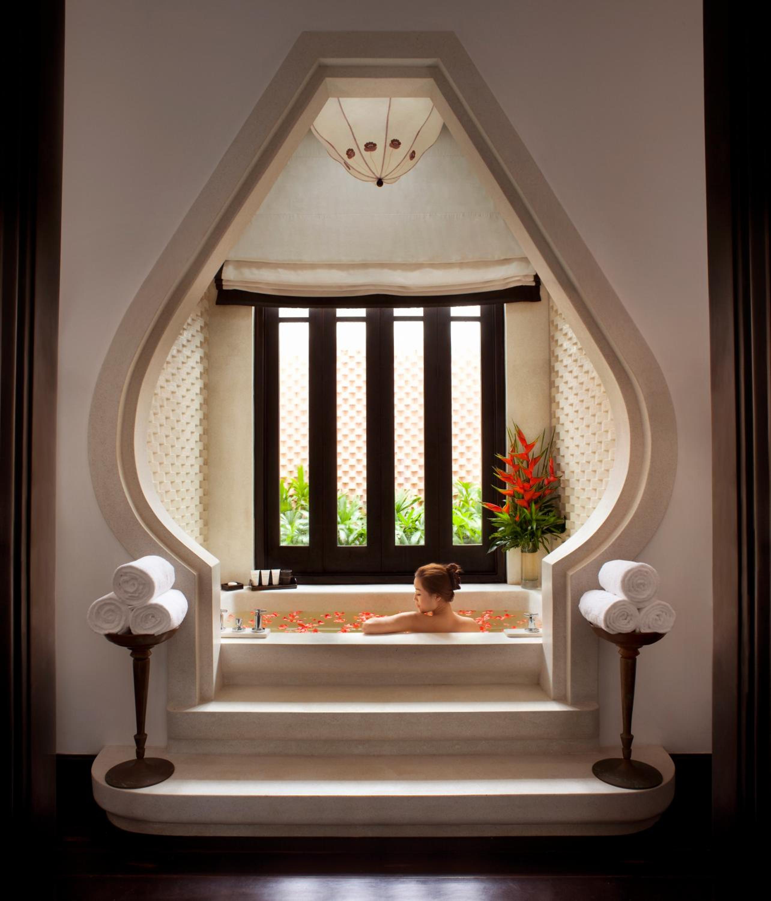 One-Bedroom Seaside Villa - Photo 4