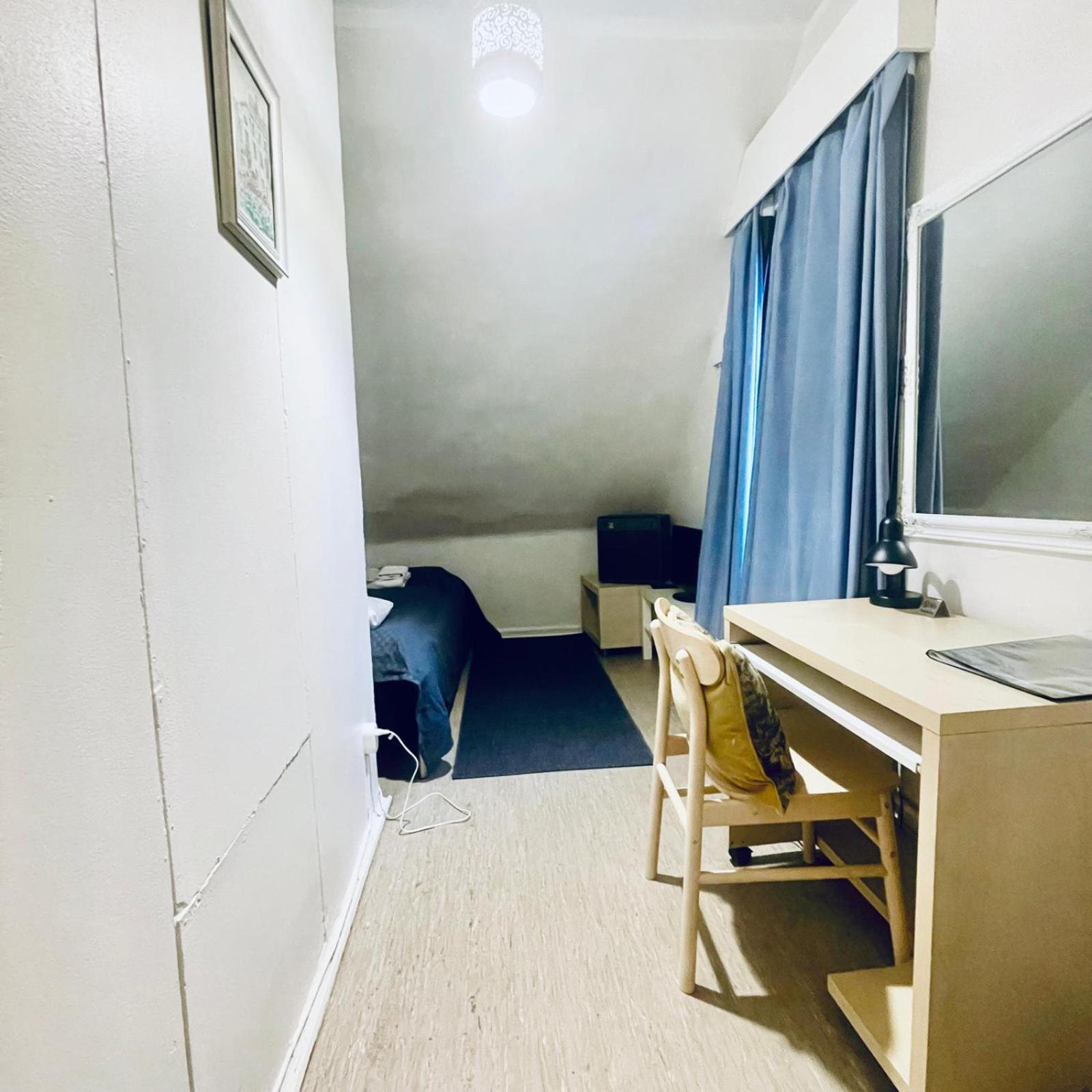 Budget Single Room