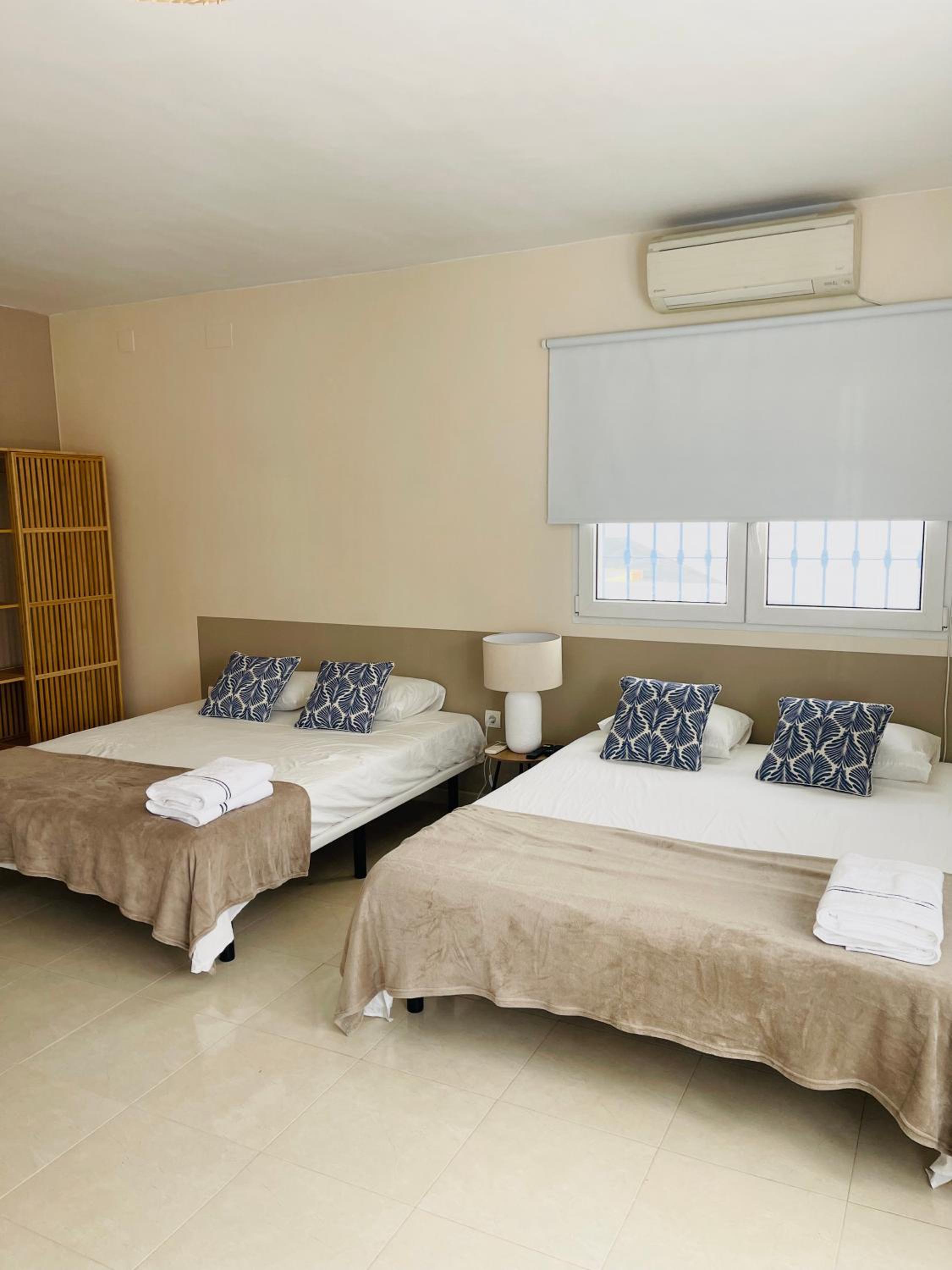 Casa de cuatro habitaciones