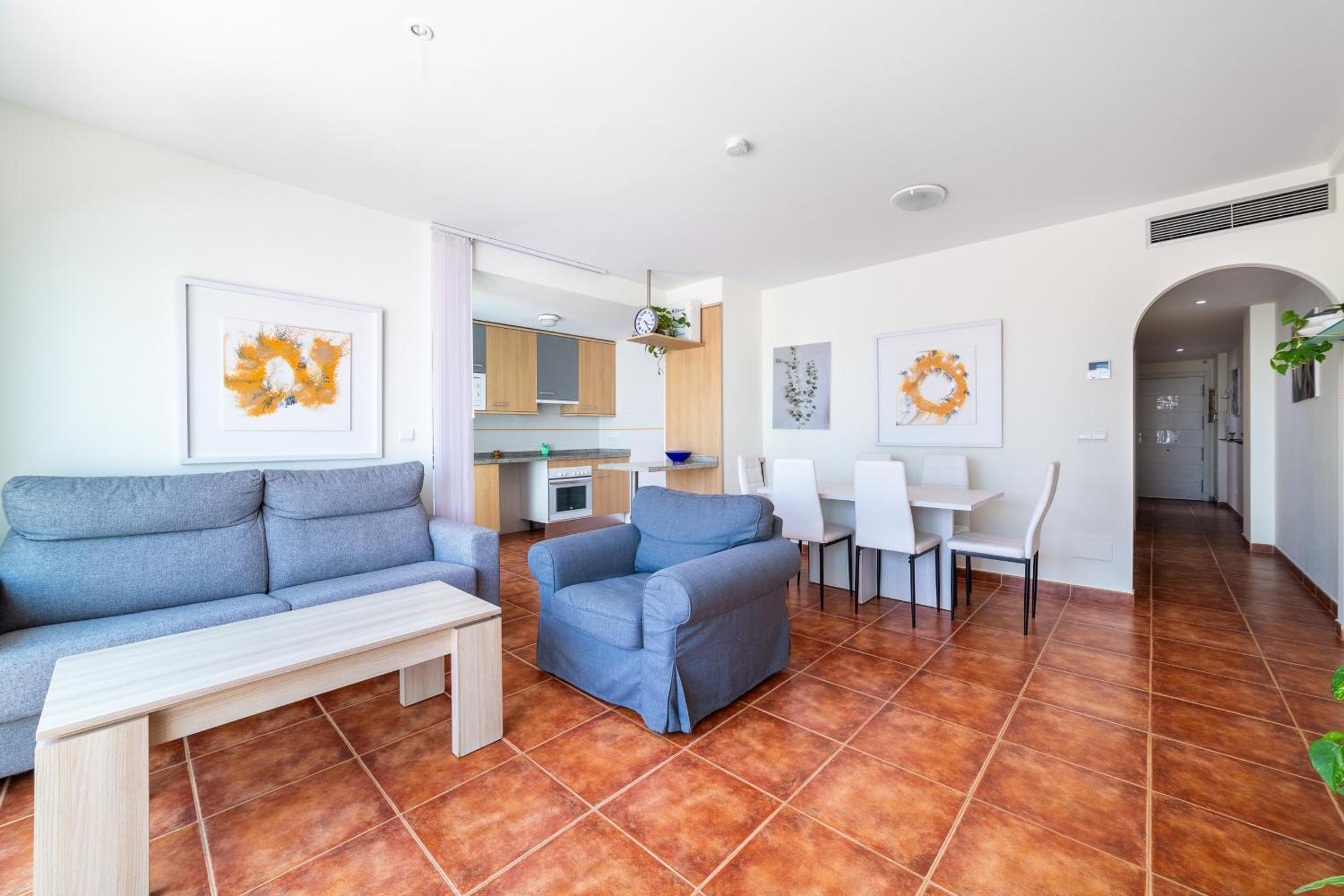 Apartamento de Dos Habitaciones con Terraza