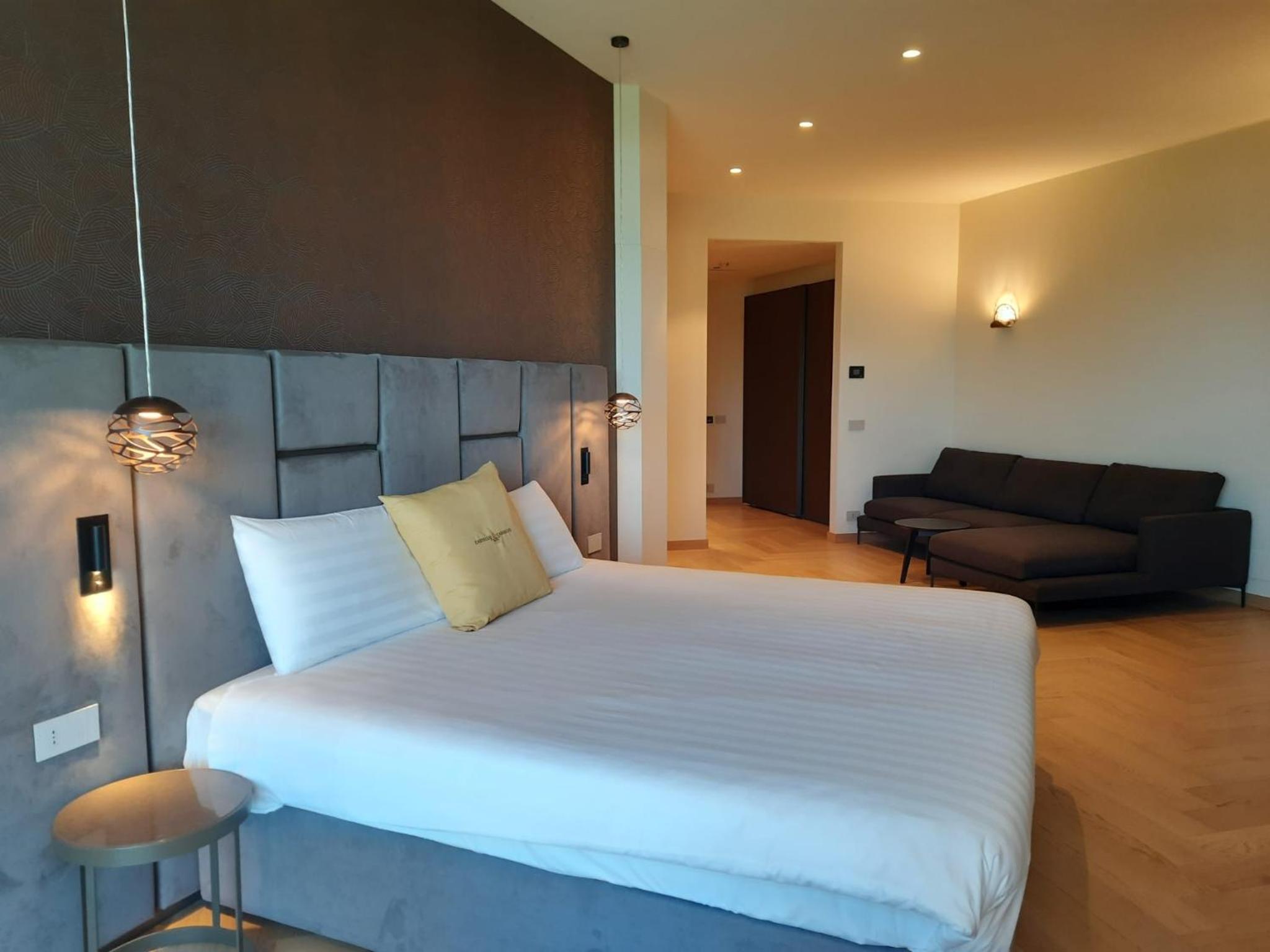 Suite with Garden View - Photo 2