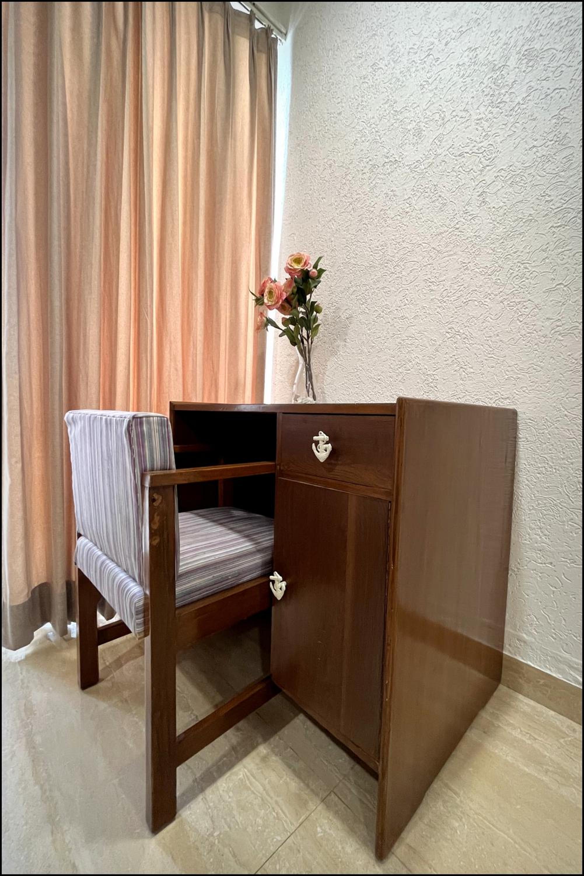Deluxe King Room photo 2