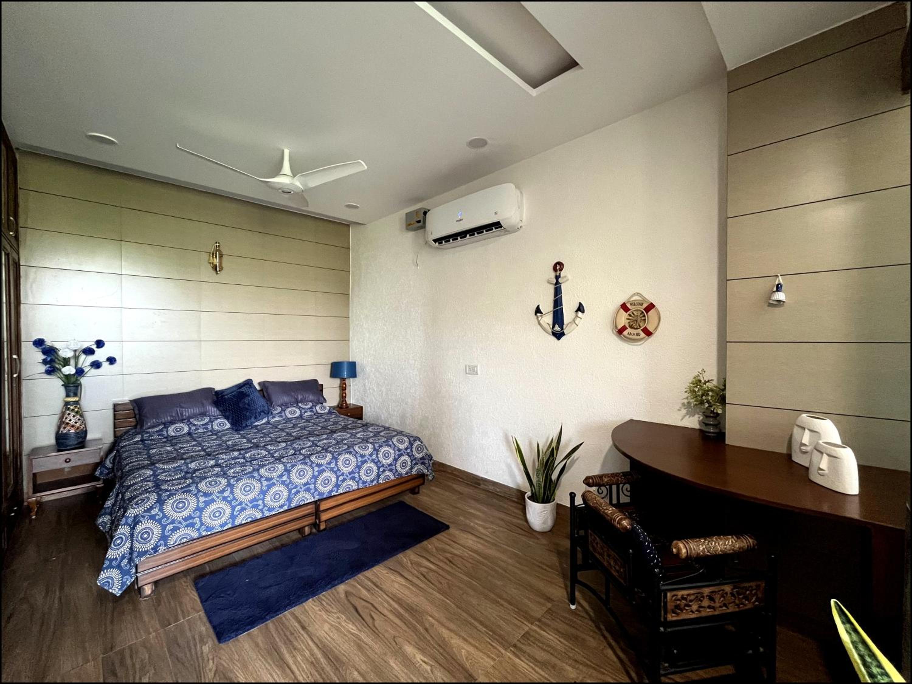 Deluxe King Room photo 3