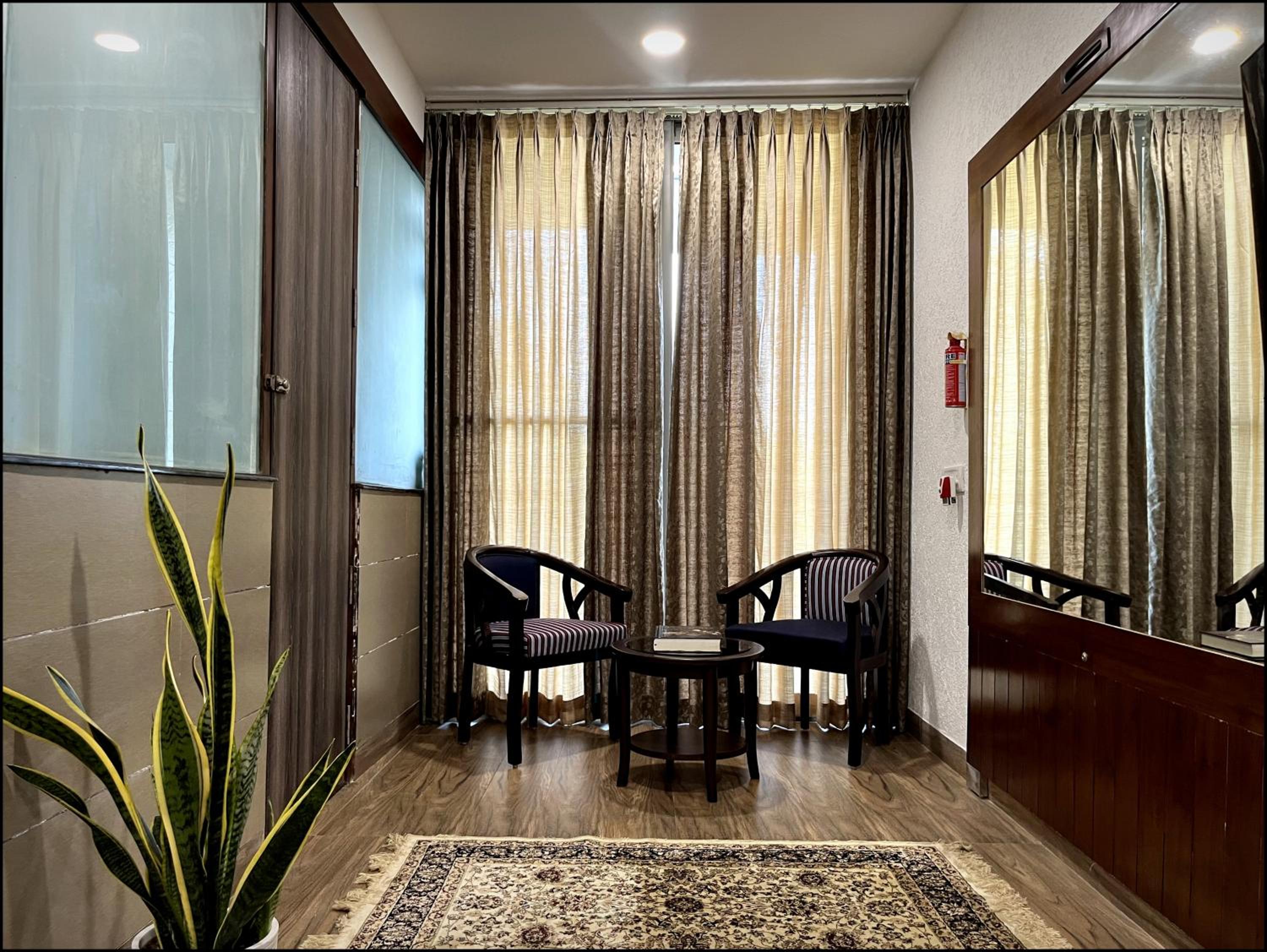 Deluxe King Room photo 2