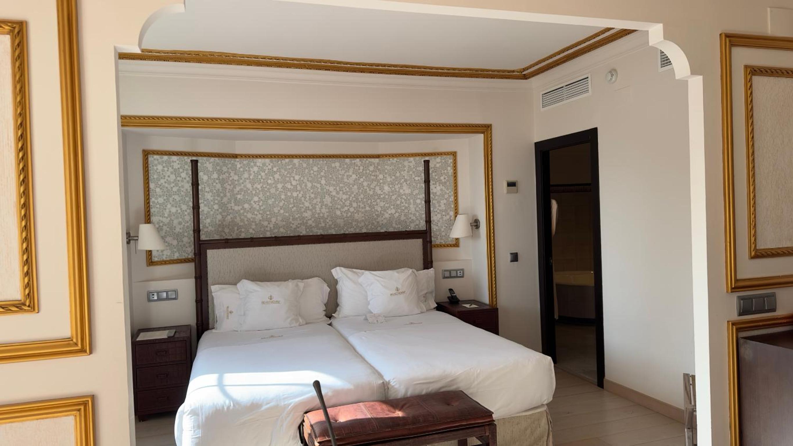 Suite Junior con Vista al Jardín