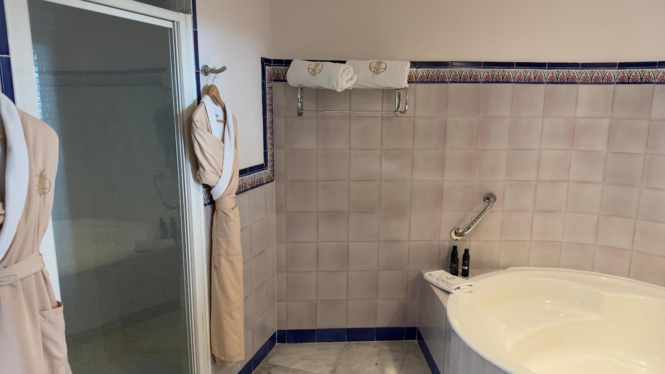 Suite Junior con Vista al Jardín