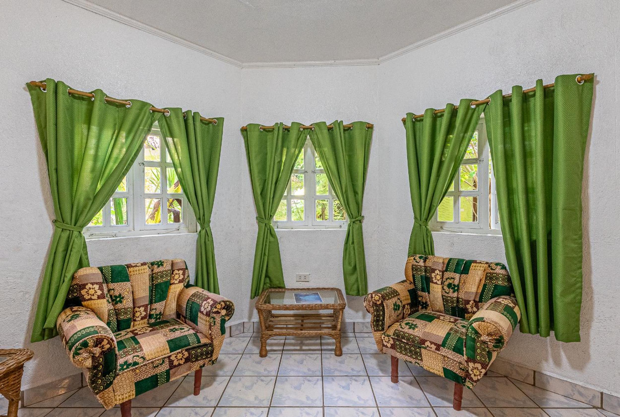King Room with Sea View - Photo 3
