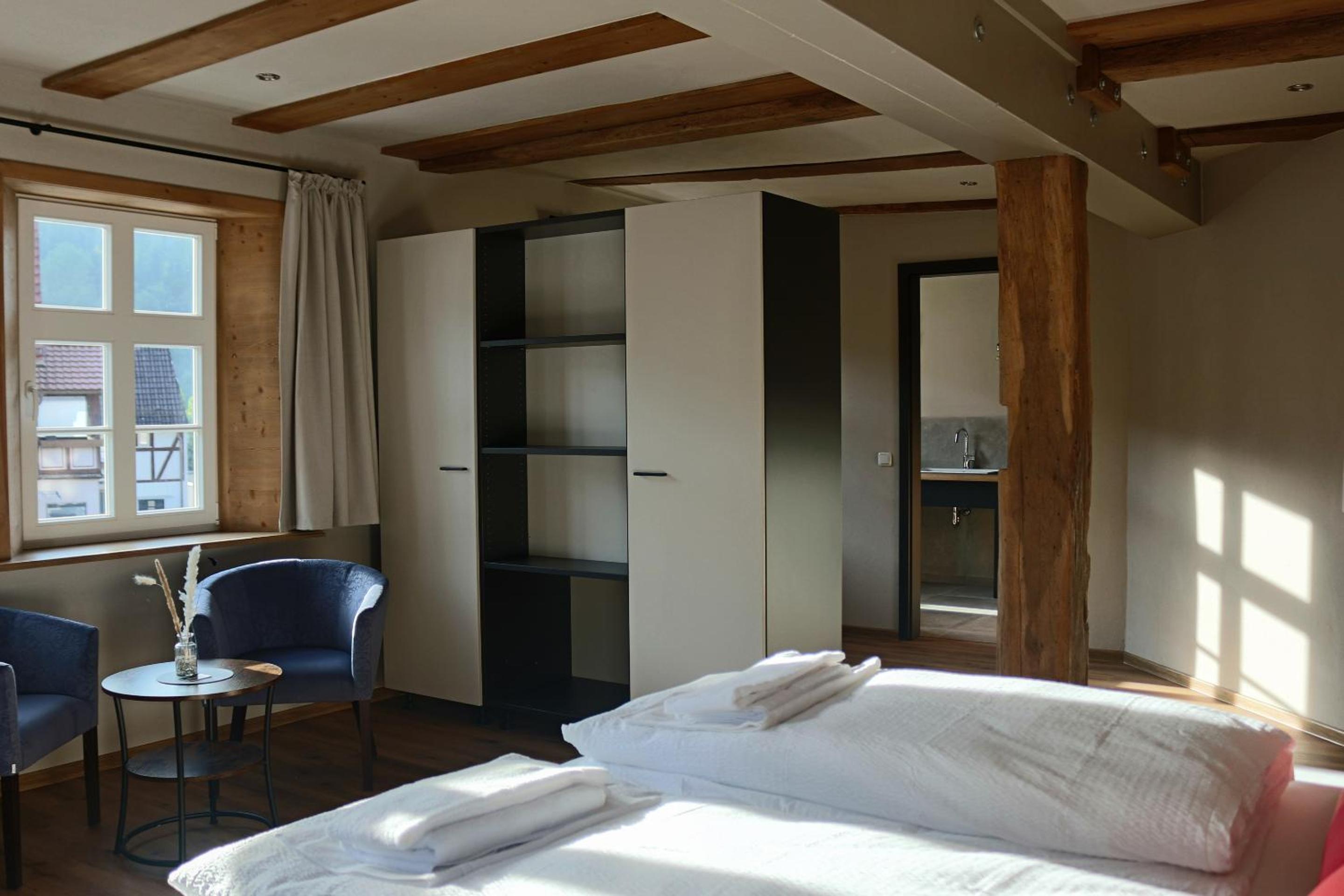 Triple Room with Private Bathroom photo 3