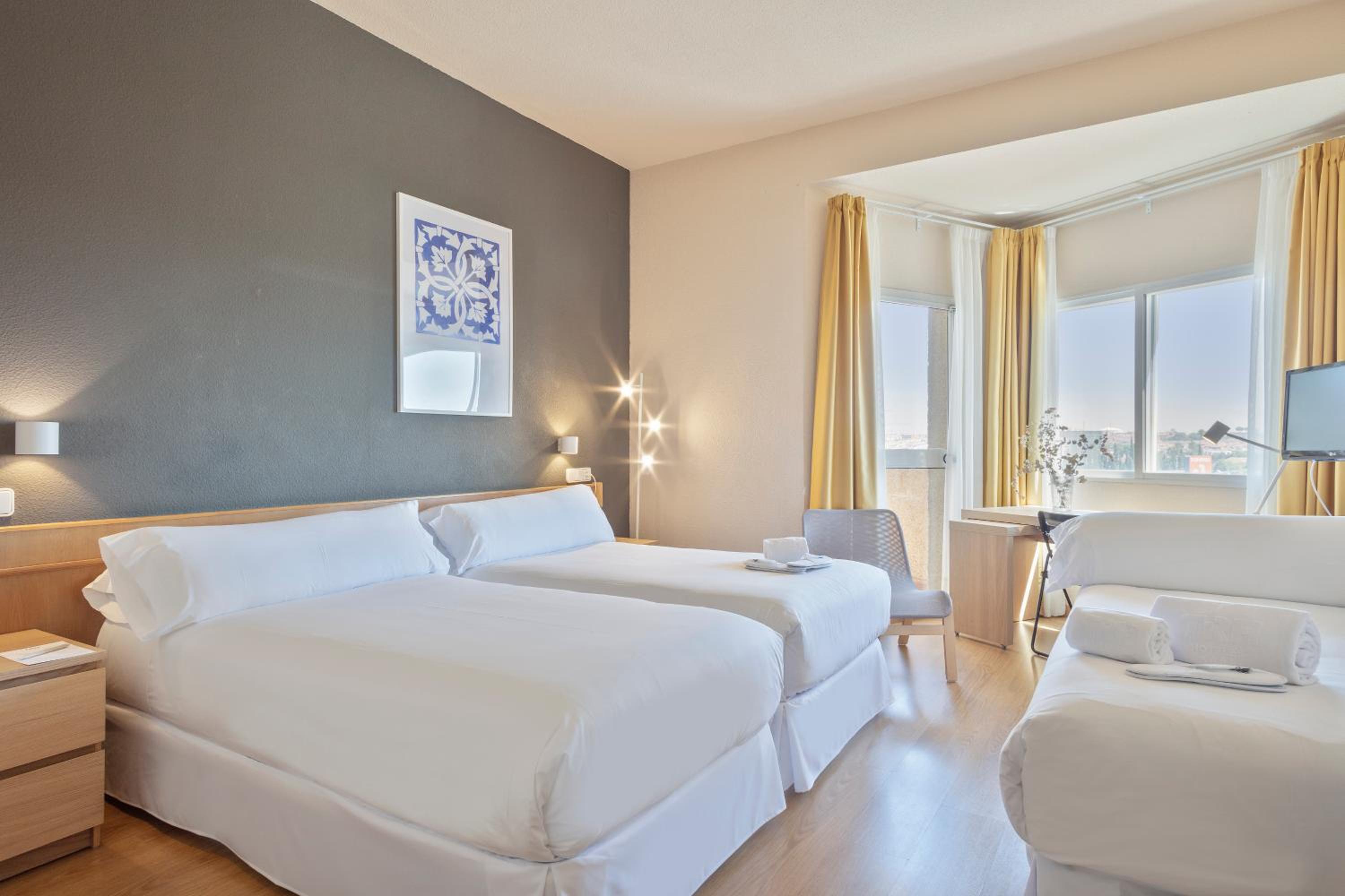 Triple Room - Photo 1