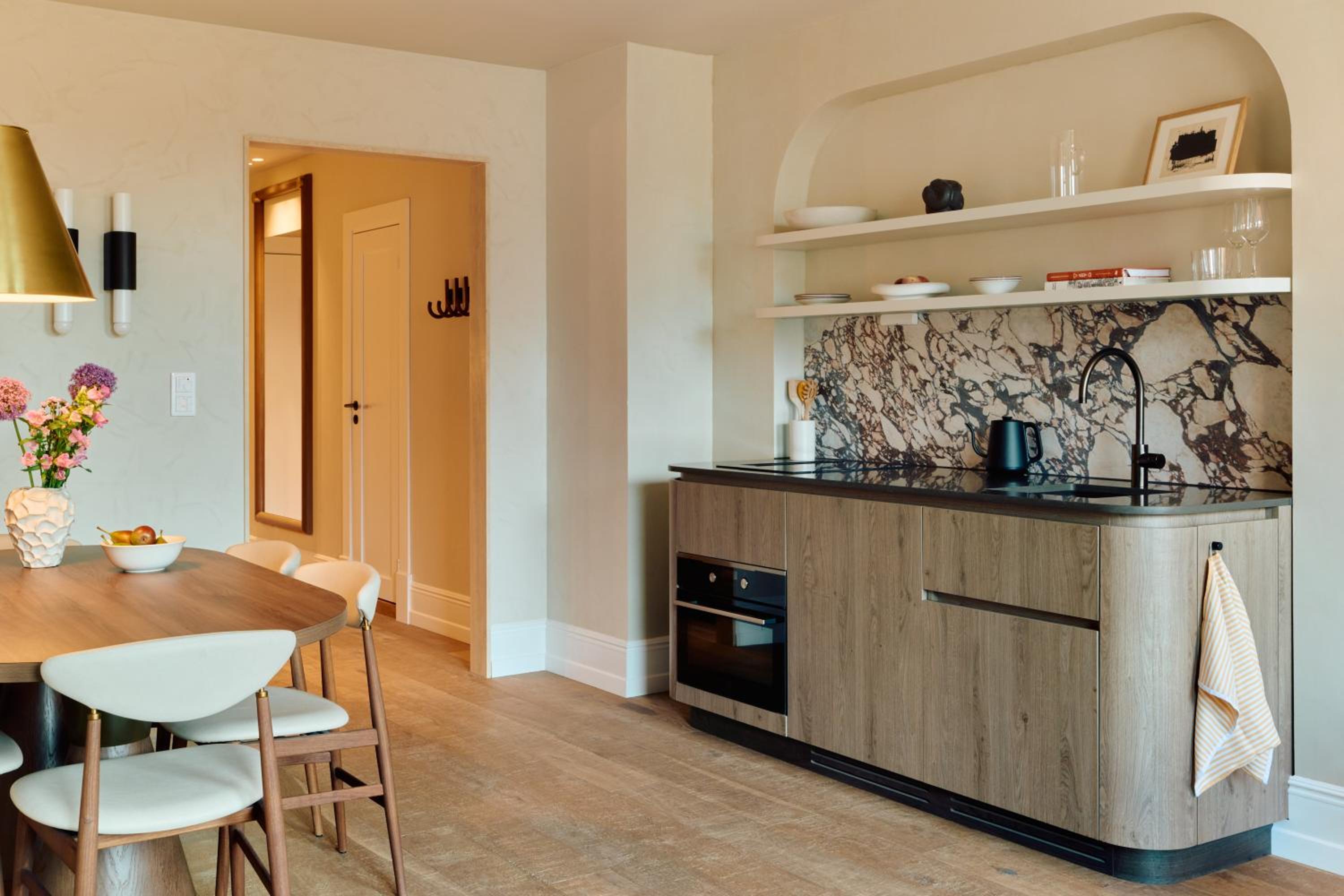 Deluxe Suite with City View