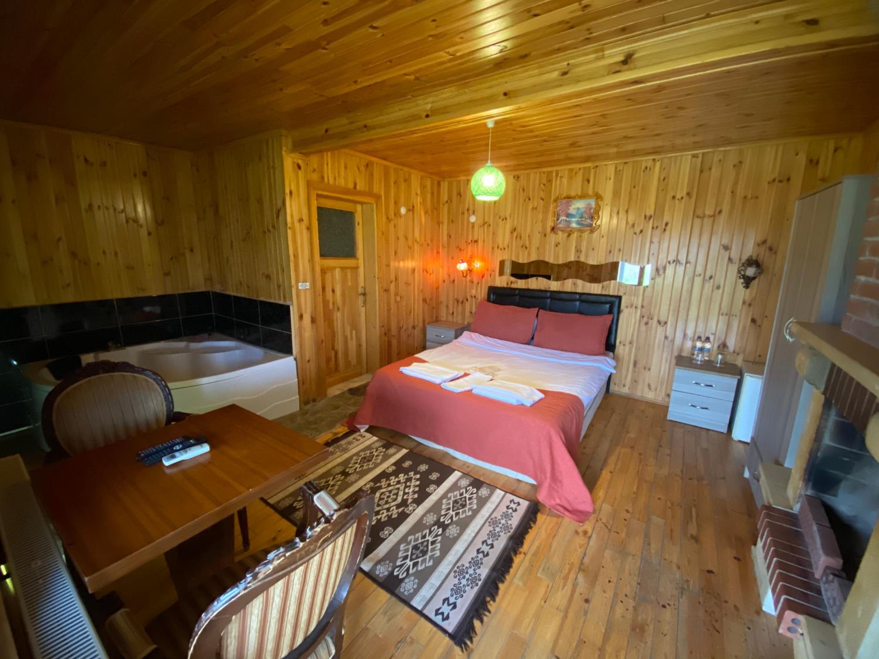 Deluxe Bungalow