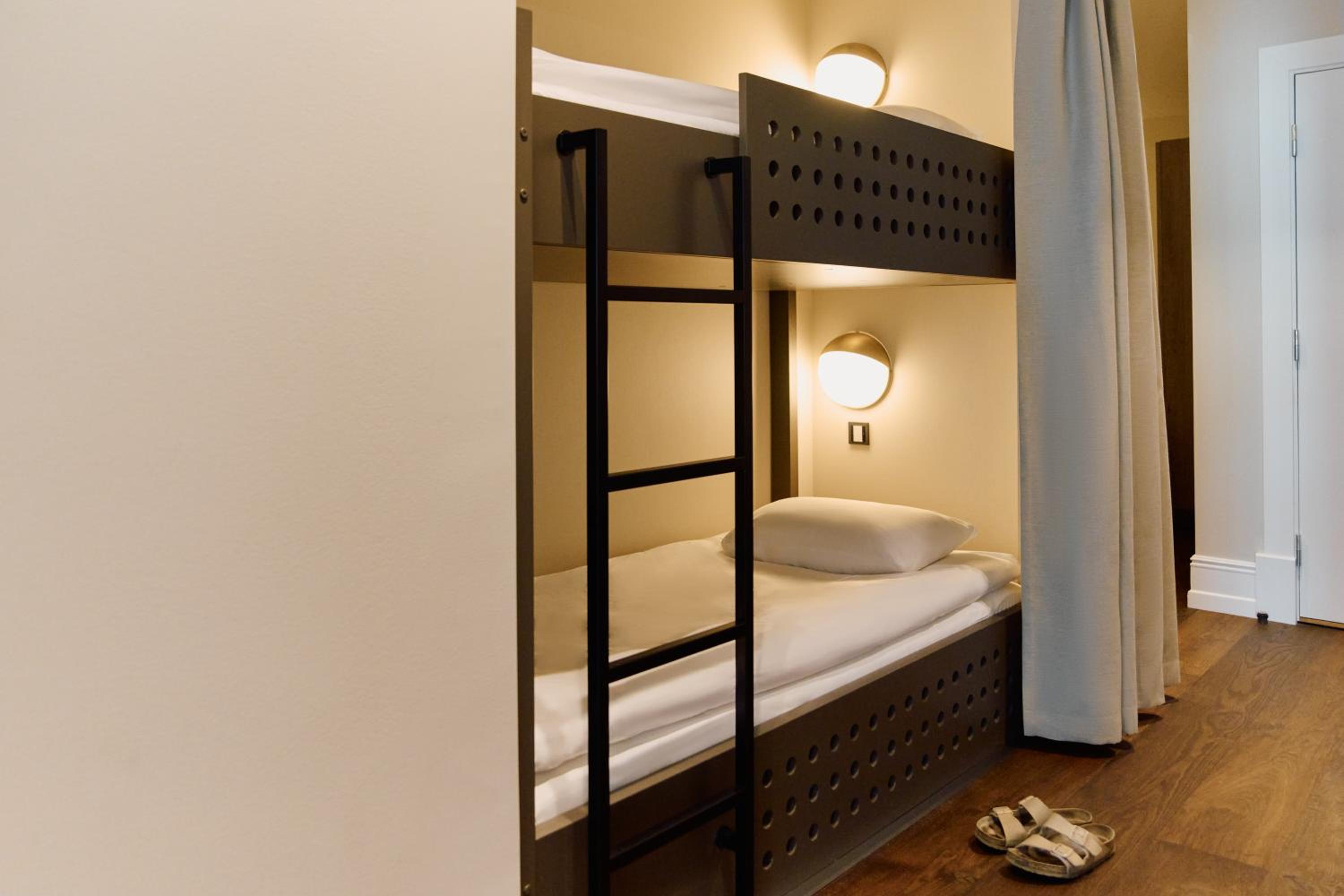 Family Suite with bunk bed