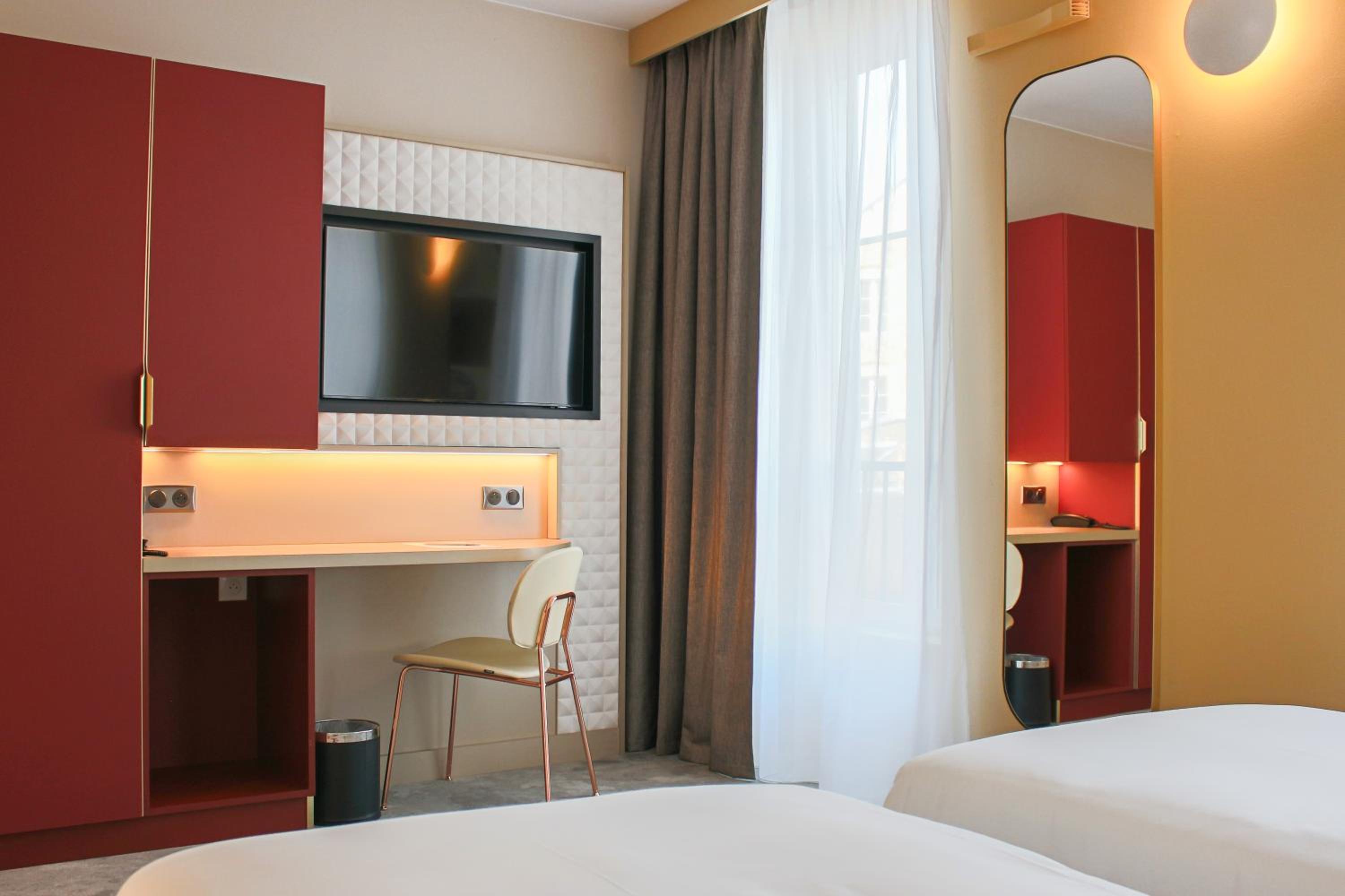 Privilege Twin Room - Photo 3