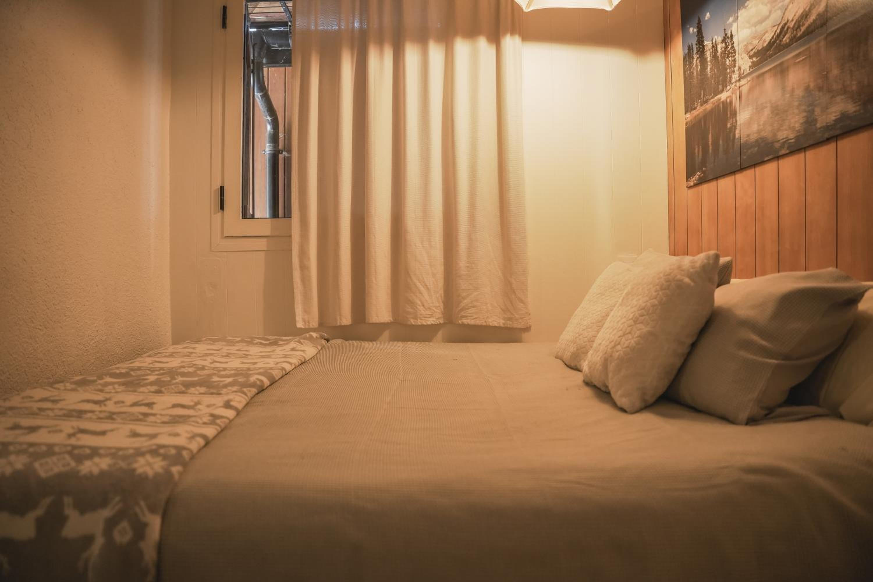Budget Double Room photo 2